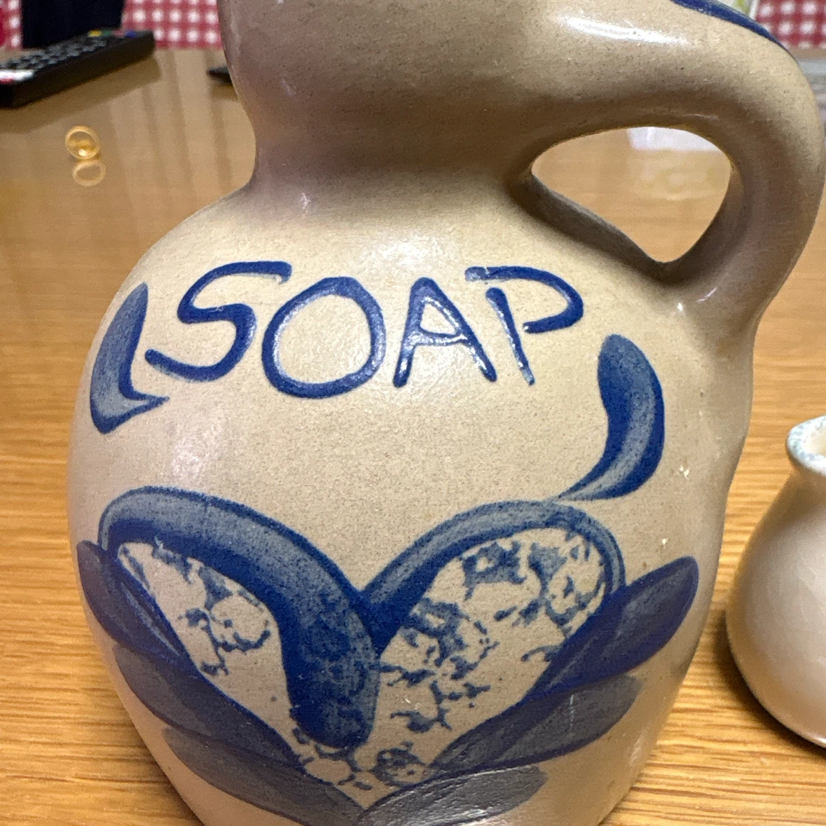 ソープディスペンサー 陶器製 ハート柄の写真6枚目