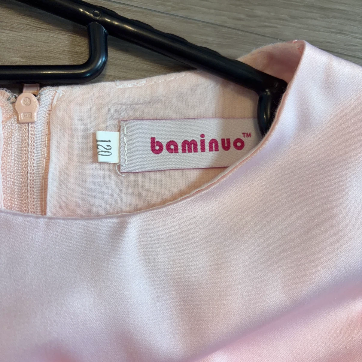 ピンクのドレス 120cmの写真4枚目