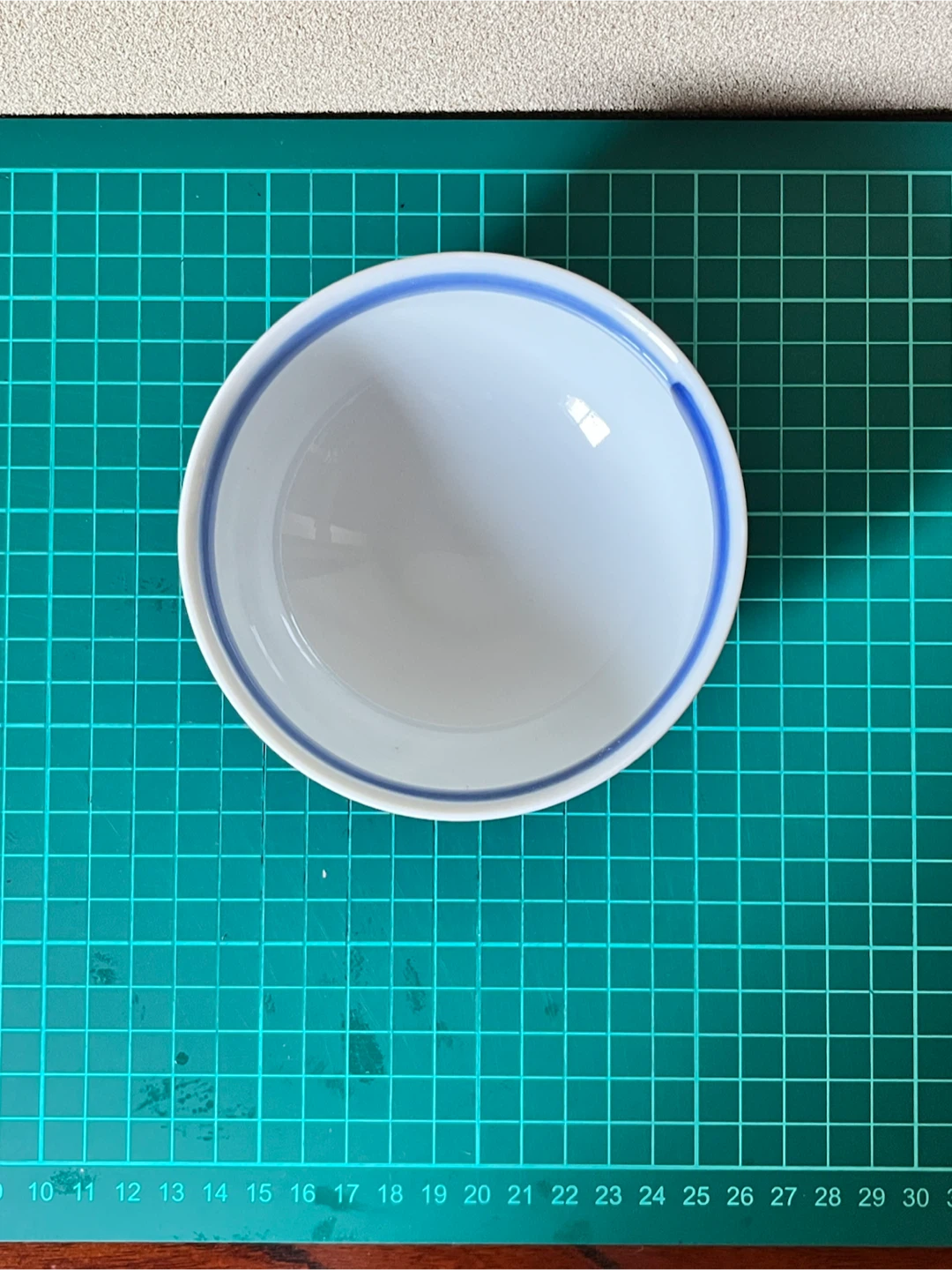 藍染 花柄 茶碗 陶器 飯碗の写真2枚目