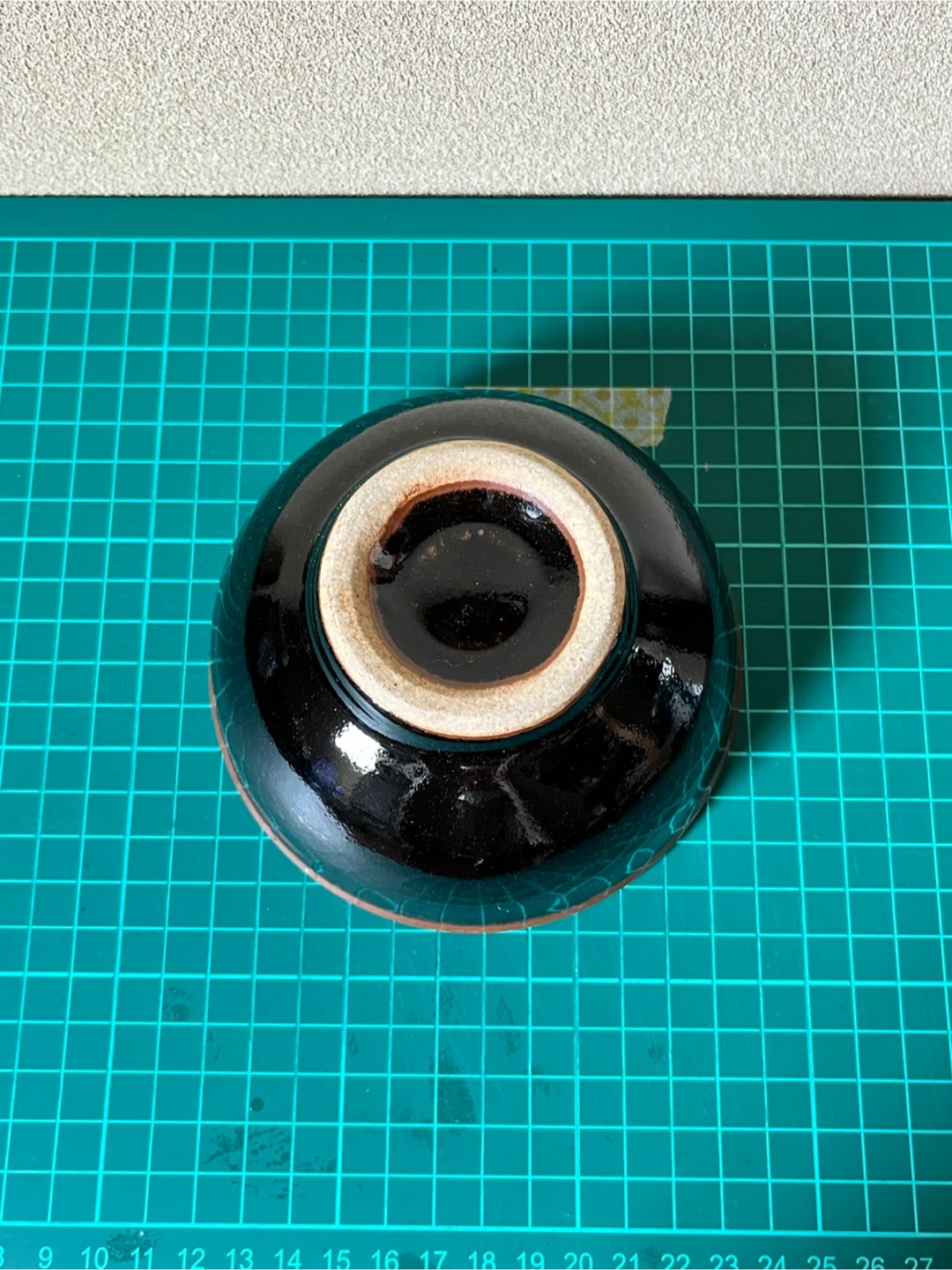 黒釉 陶器 茶碗の写真3枚目