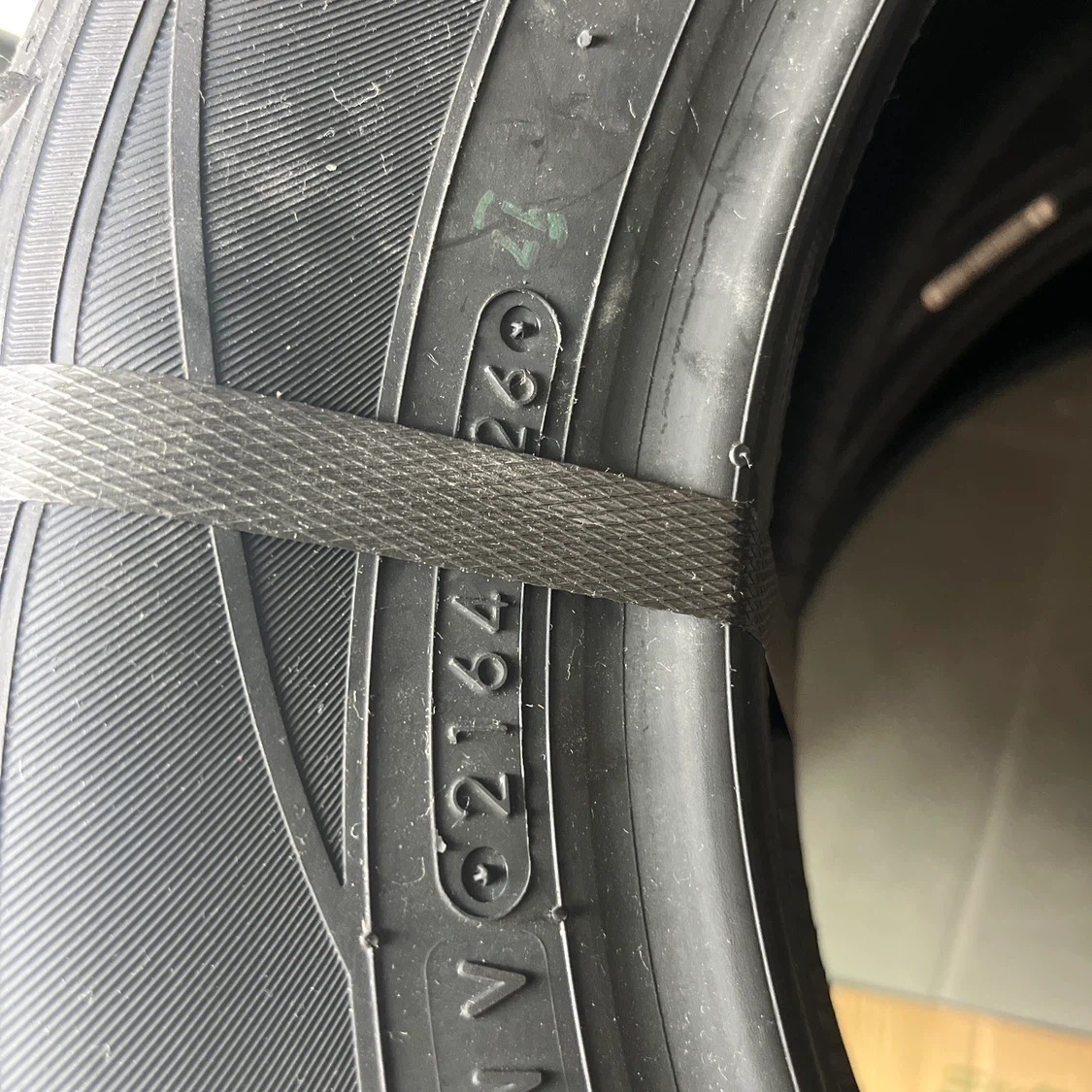 2本 トーヨータイヤ トランパス mp7 夏タイヤ 195/60R16 89Hの写真2枚目