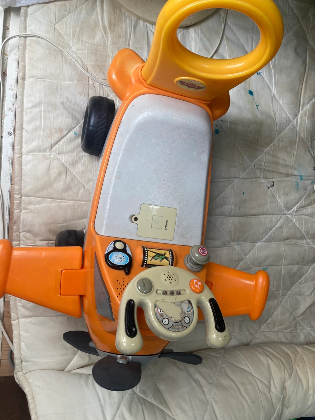 ディズニー プレーンズ 乗用玩具 オレンジ