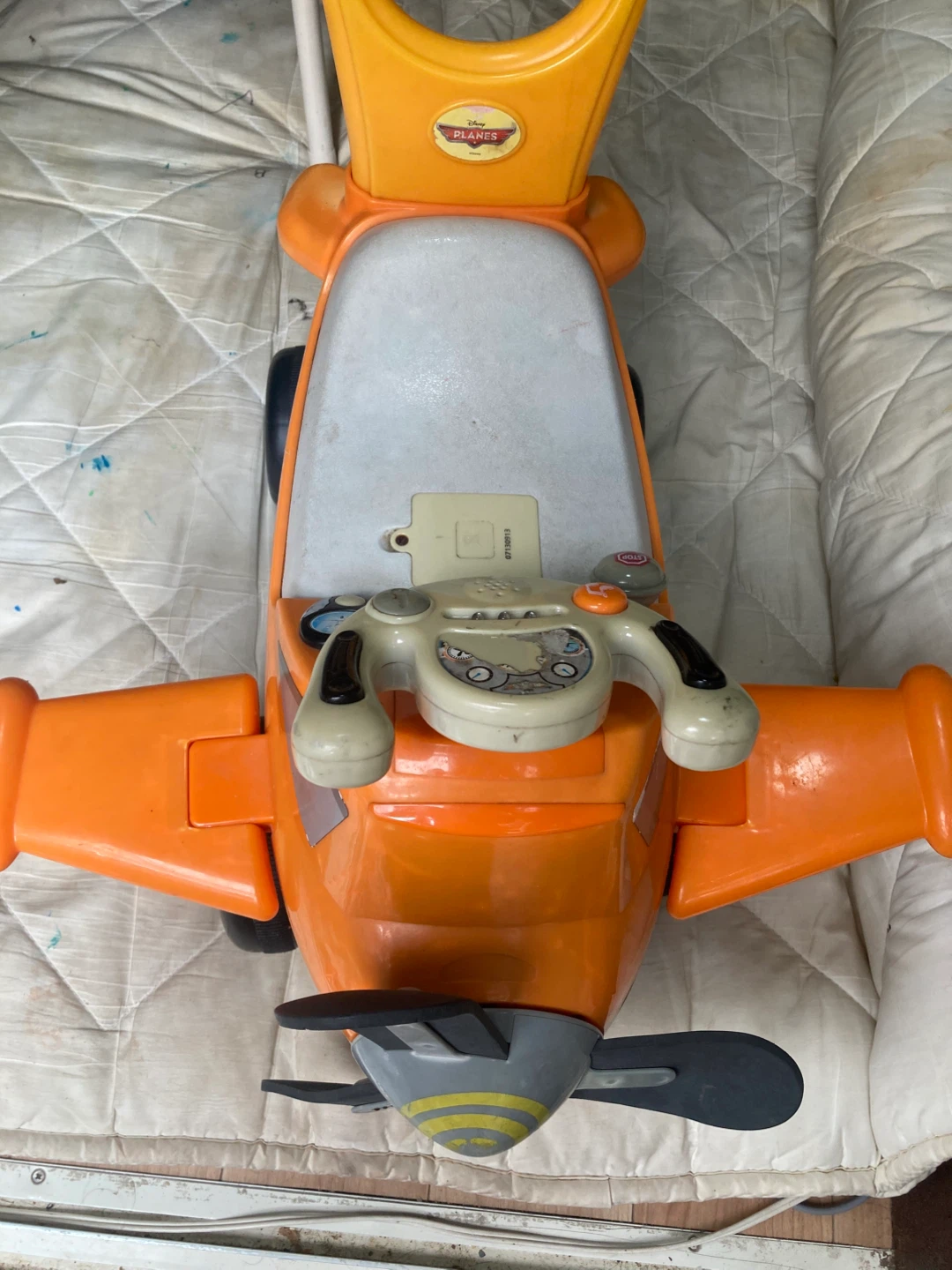 ディズニー プレーンズ 乗用玩具 オレンジの写真2枚目