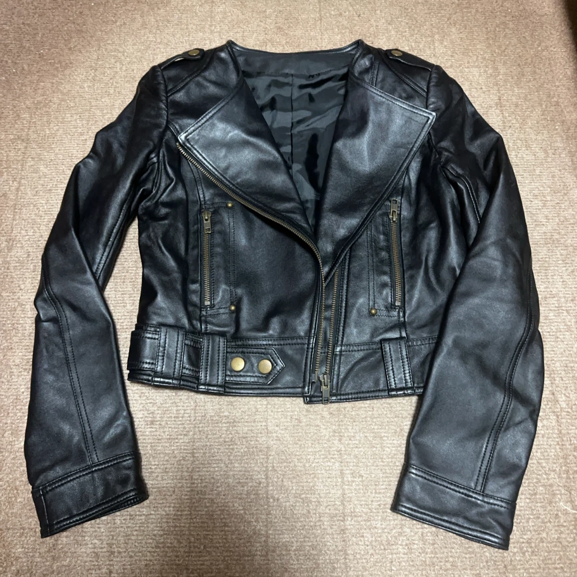 ライダースジャケット 黒 Mサイズの写真2枚目