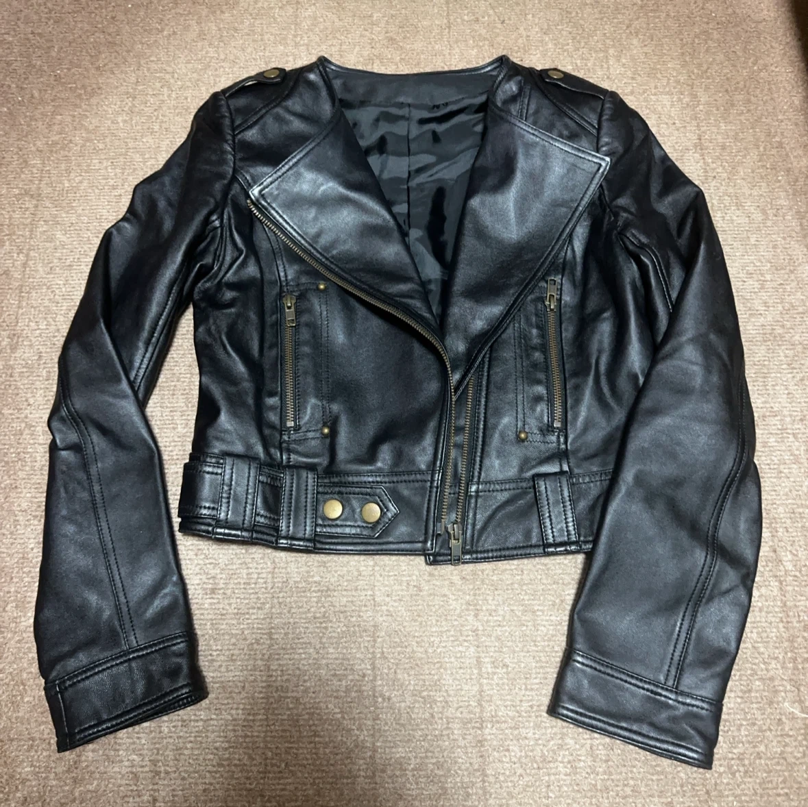 ライダースジャケット 黒 Mサイズの写真2枚目