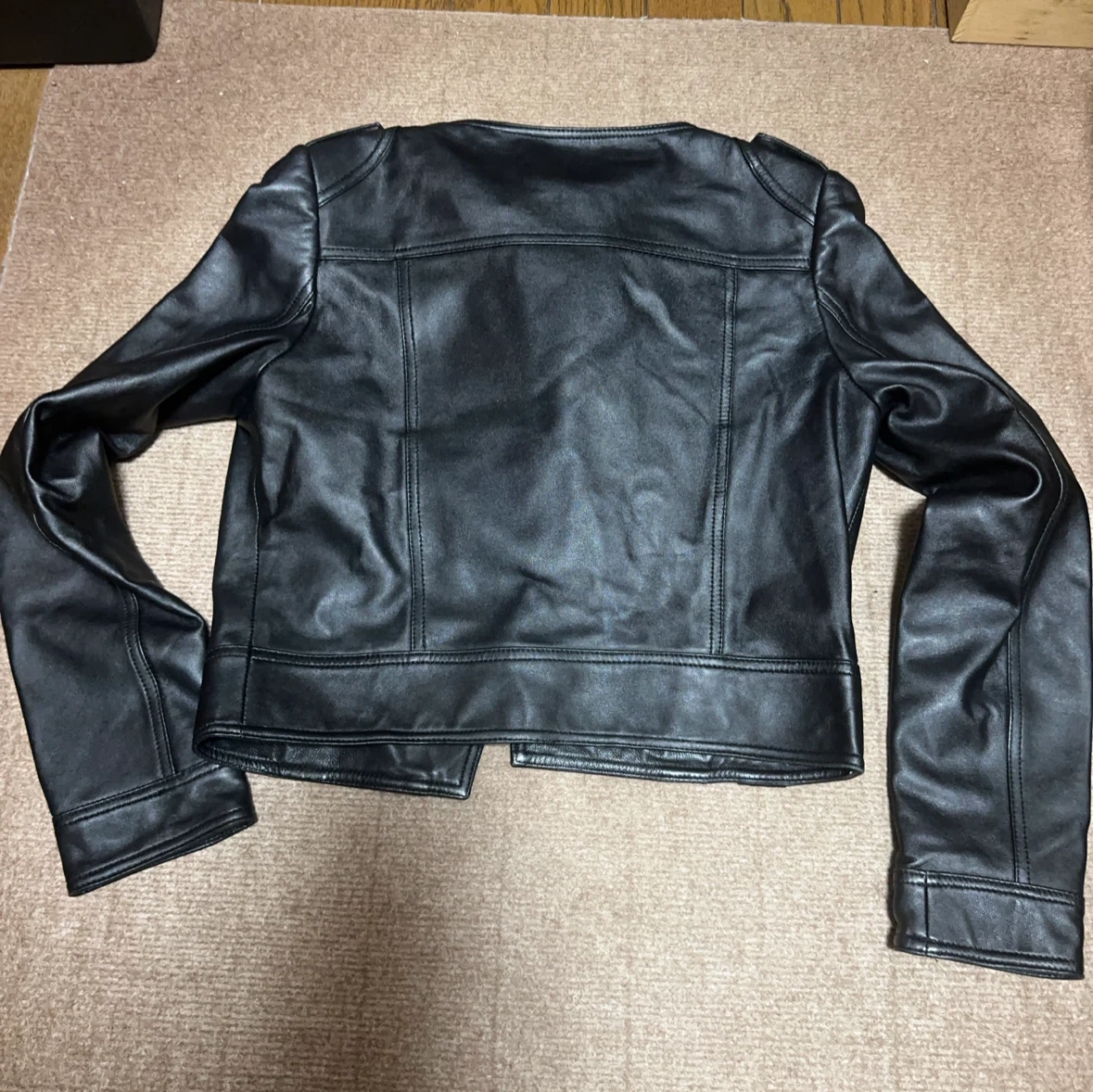 ライダースジャケット 黒 Mサイズの写真4枚目