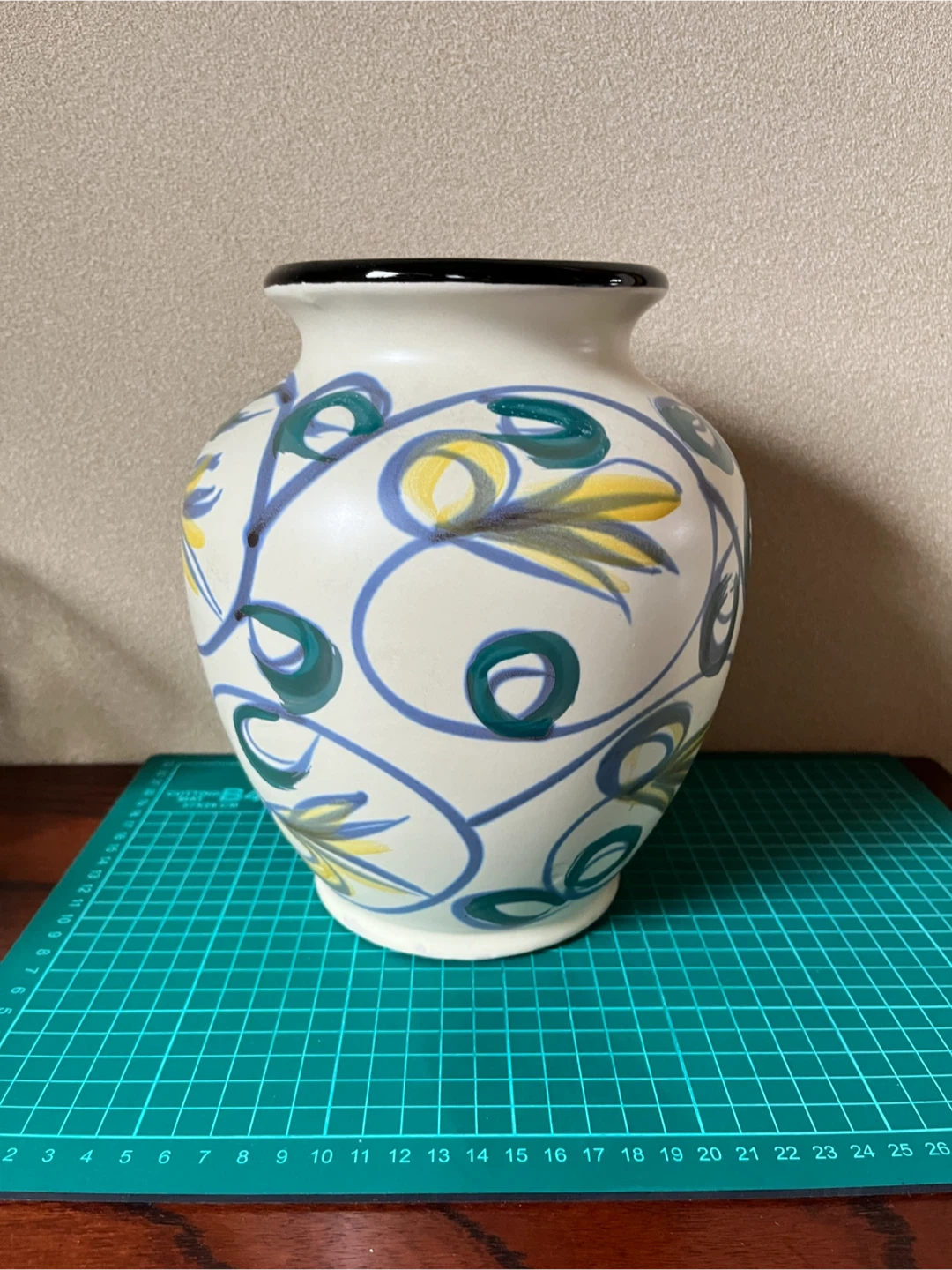 花瓶 陶器 手描き 植物柄 壺