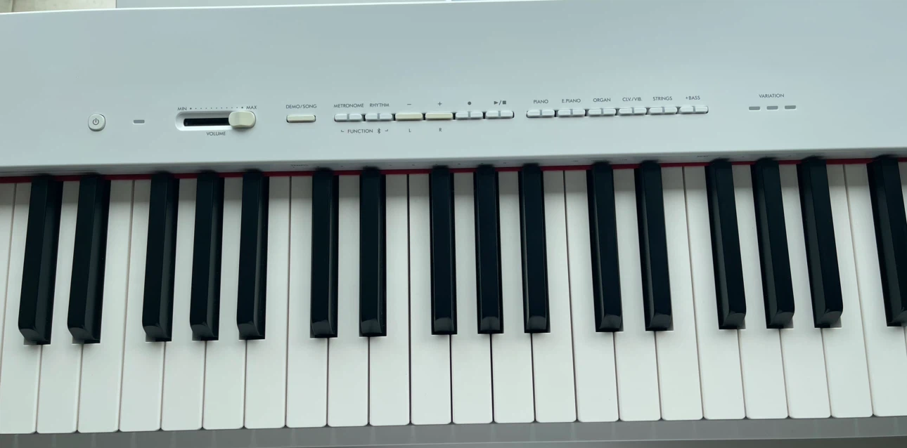 YAMAHA 電子ピアノ　P-225 2023年製の写真3枚目