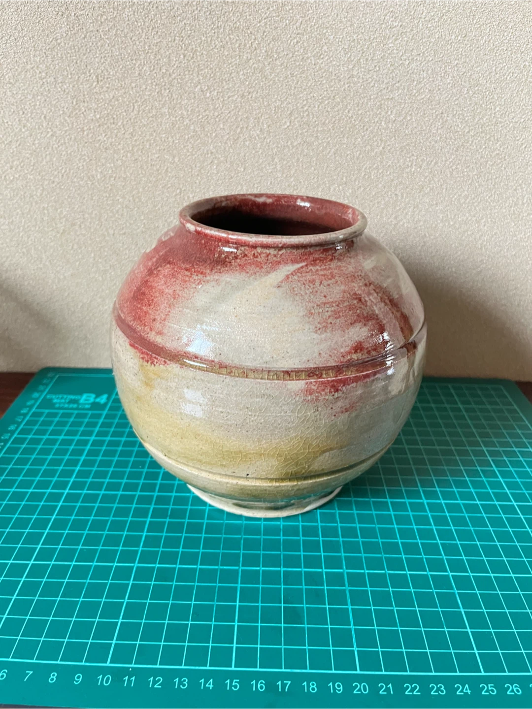 陶器 花瓶 壺 赤色 貫入入りの写真2枚目