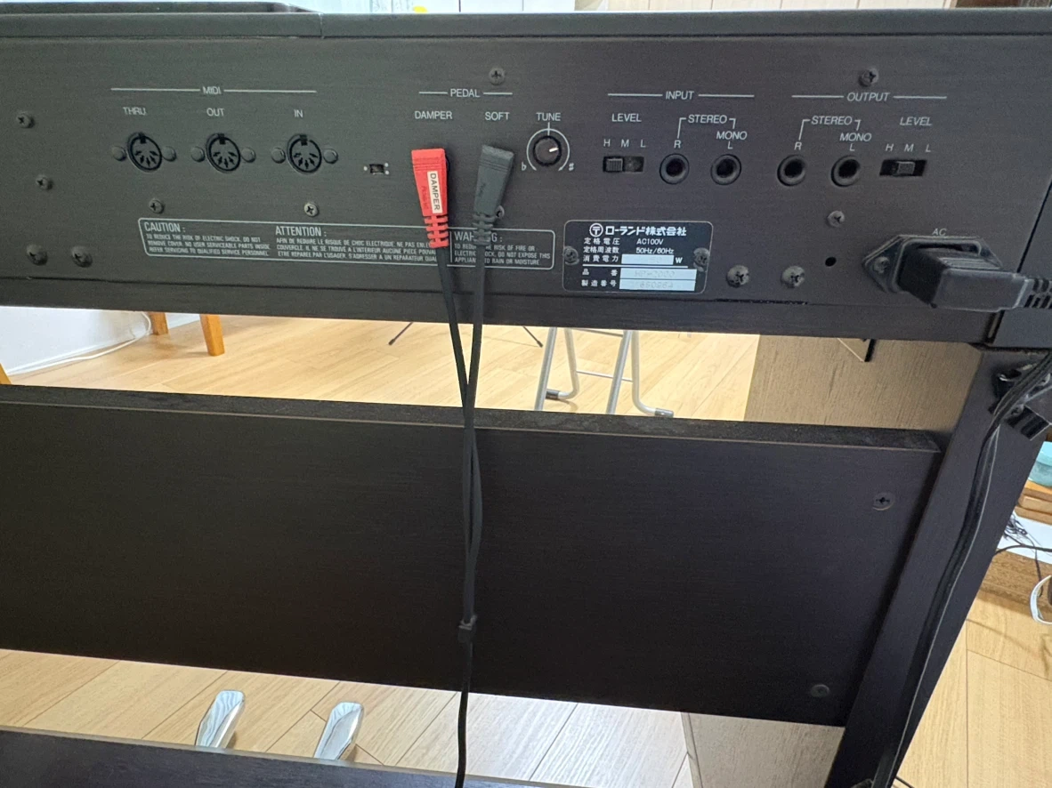ローランド 電子ピアノ HP-2000の写真4枚目