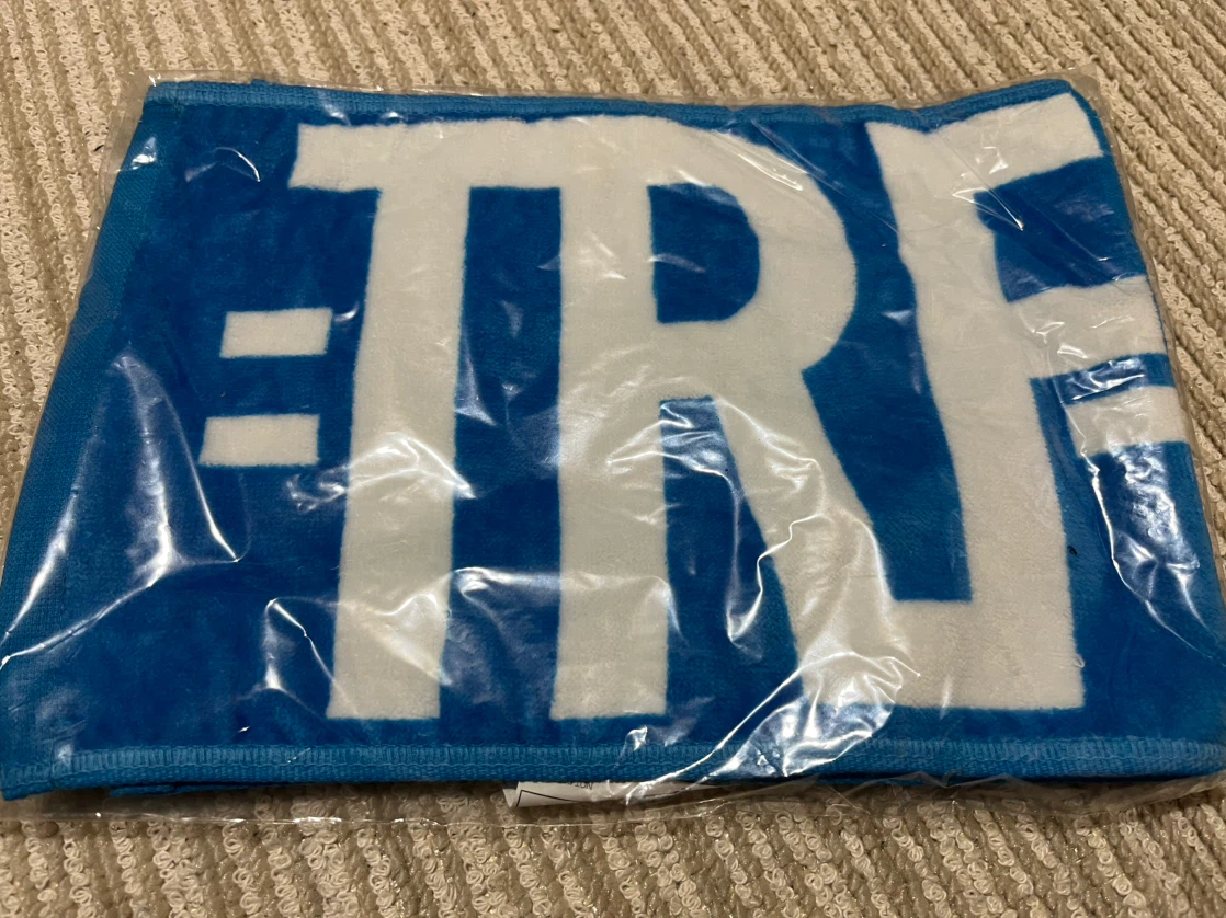 trf ロゴ スポーツタオル ブルー