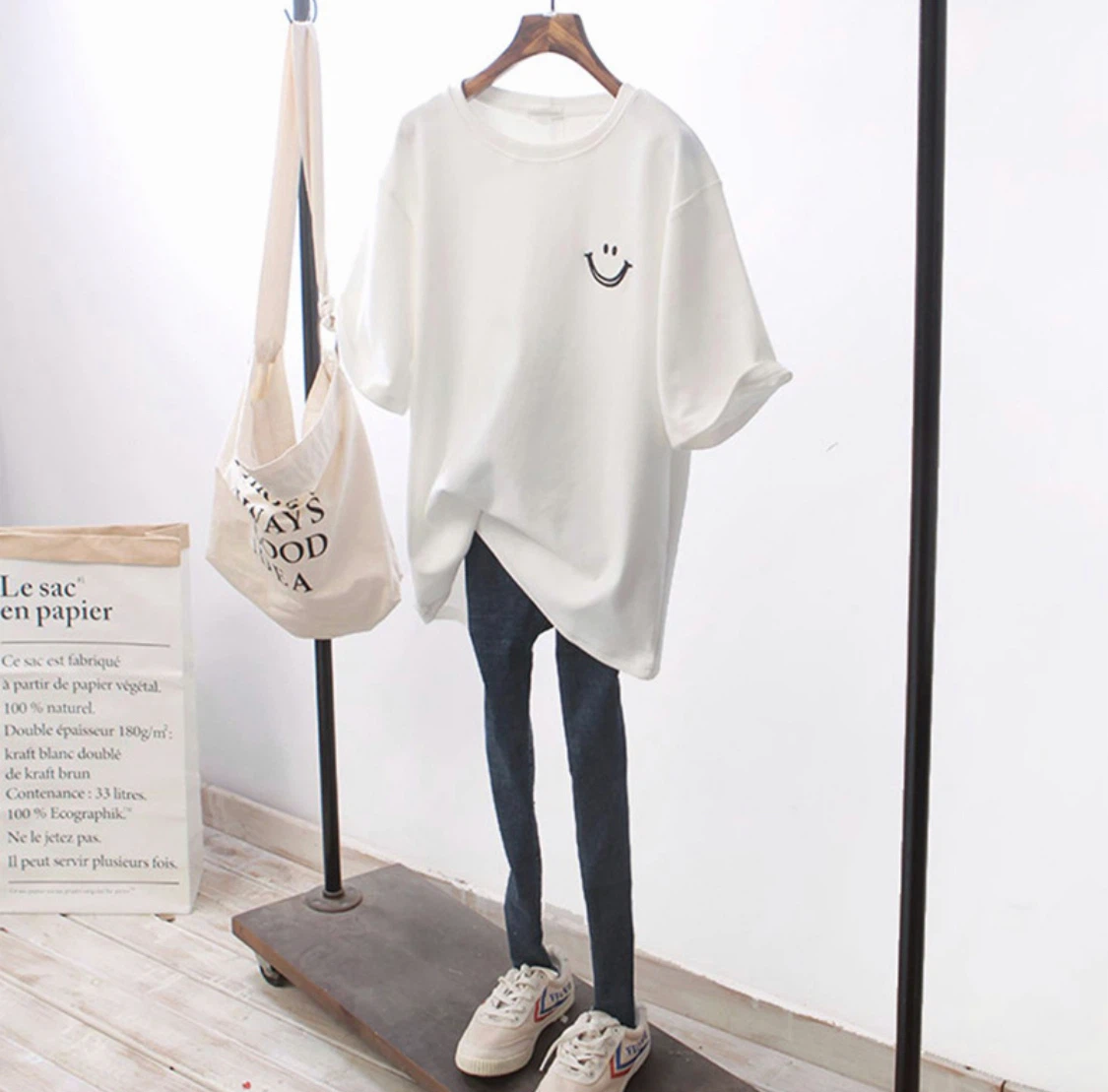 Tシャツ　スマイル　L  白　ホワイト　2枚セット　半袖　綿　夏　秋　薄手の写真6枚目