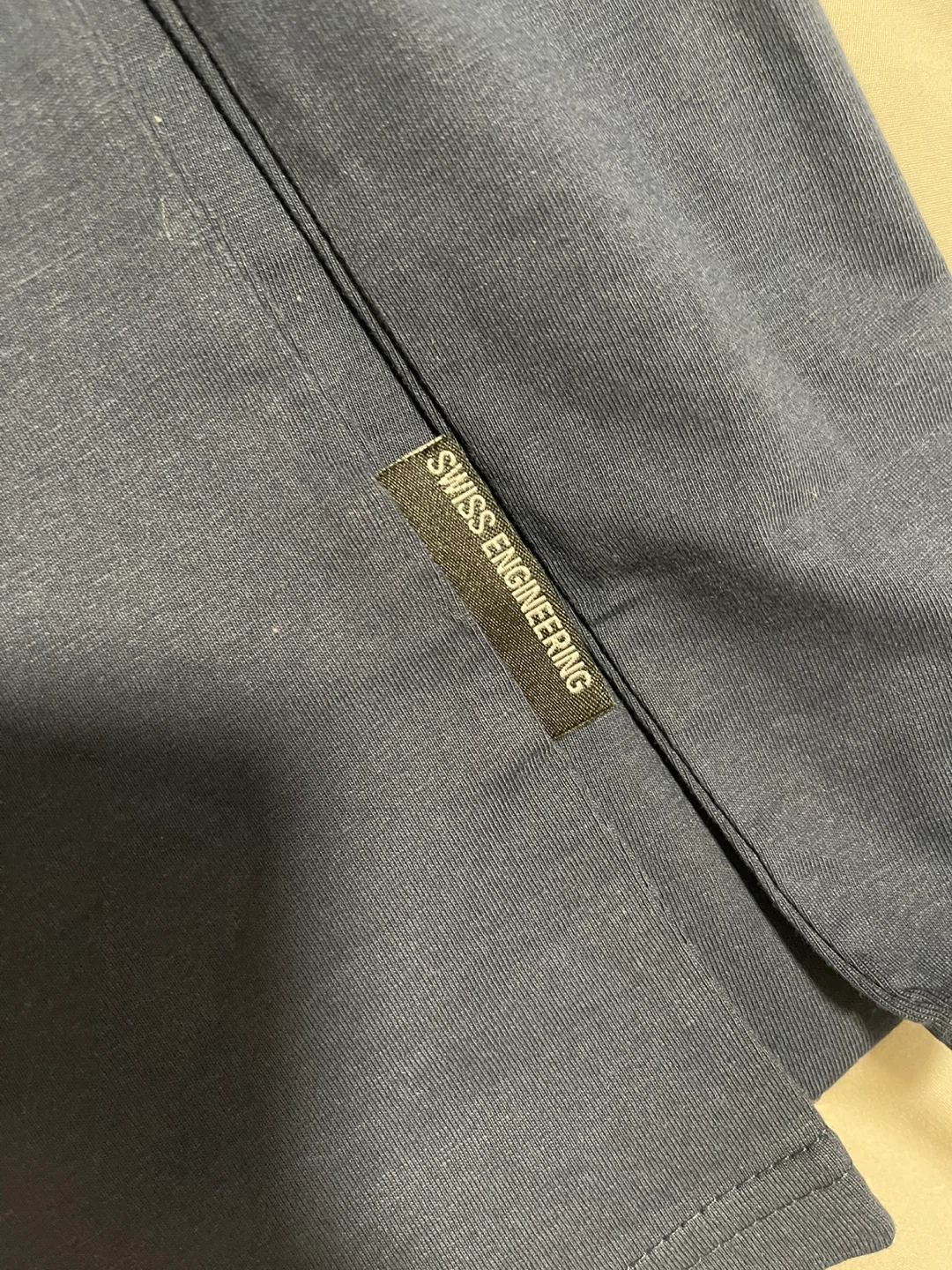 オン ランニング メンズ Tシャツ ネイビー Sサイズの写真5枚目