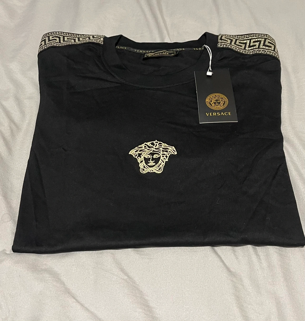 ヴェルサーチェ Tシャツ 黒 Sサイズの写真2枚目