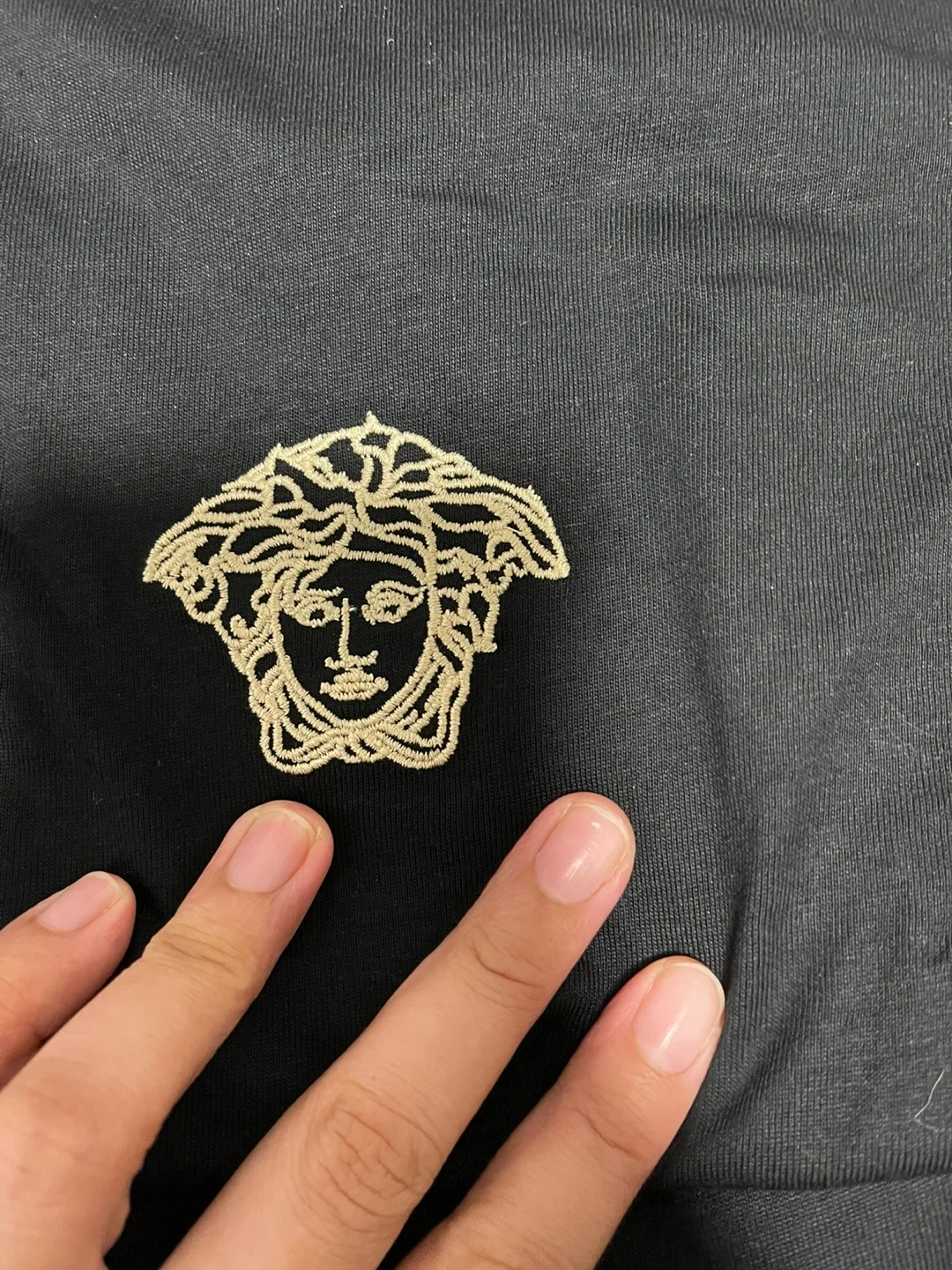 ヴェルサーチェ Tシャツ 黒 Sサイズの写真3枚目