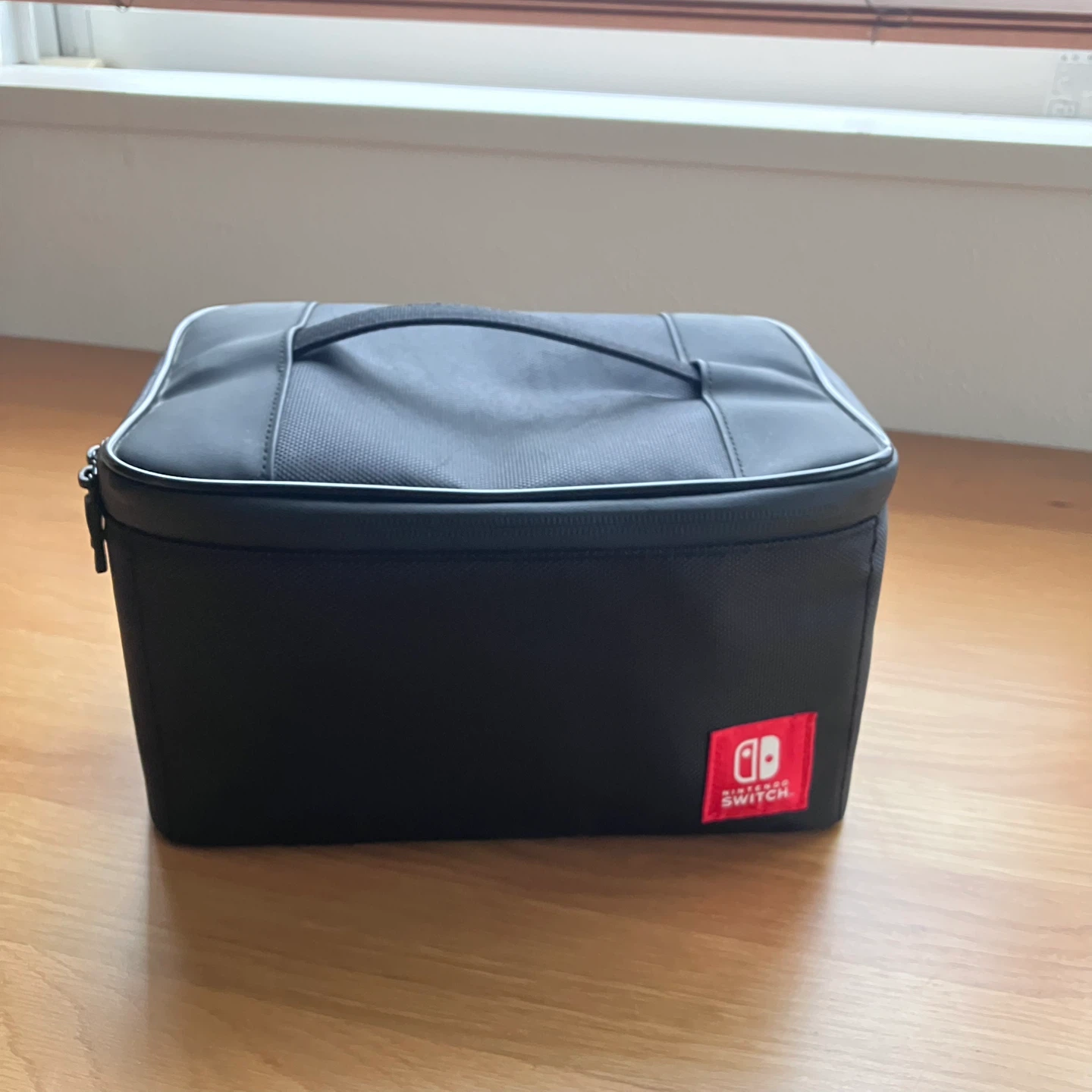 ニンテンドースイッチ 収納ケース