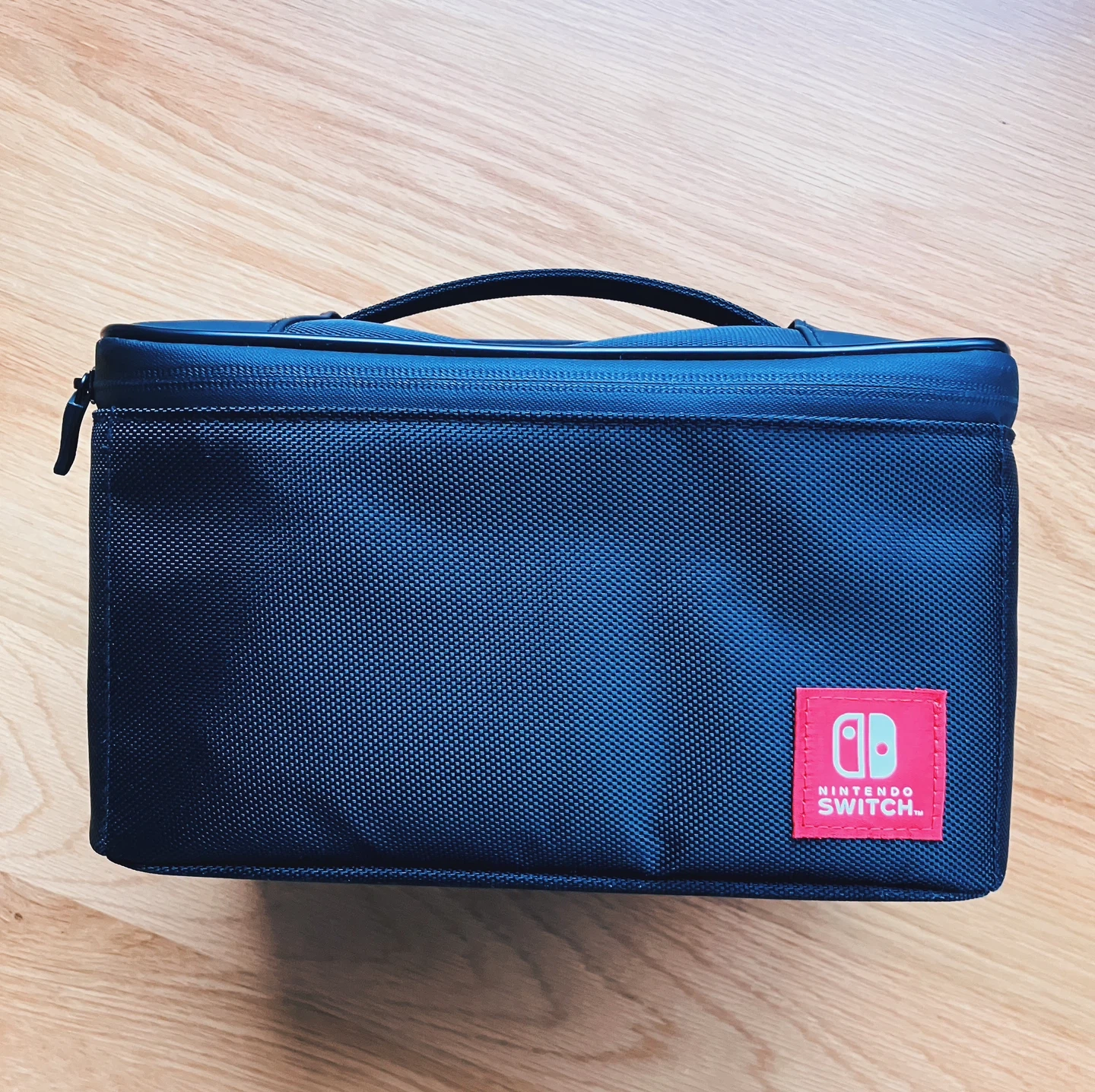 ニンテンドースイッチ 収納ケースの写真2枚目