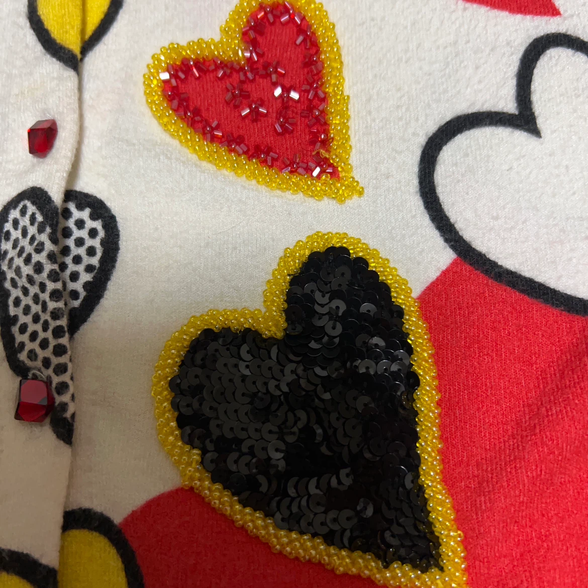 ハート柄 ビーズ刺繍 カーディガンの写真4枚目