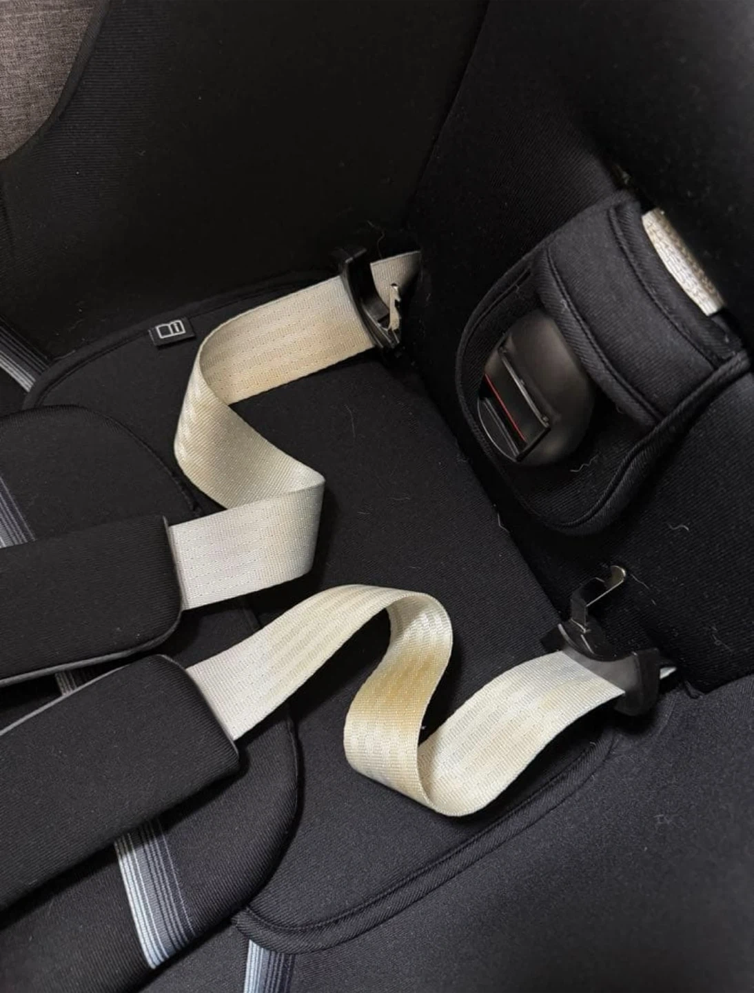 Cybex サイベックス シローナSX2 i-Sizeの写真4枚目