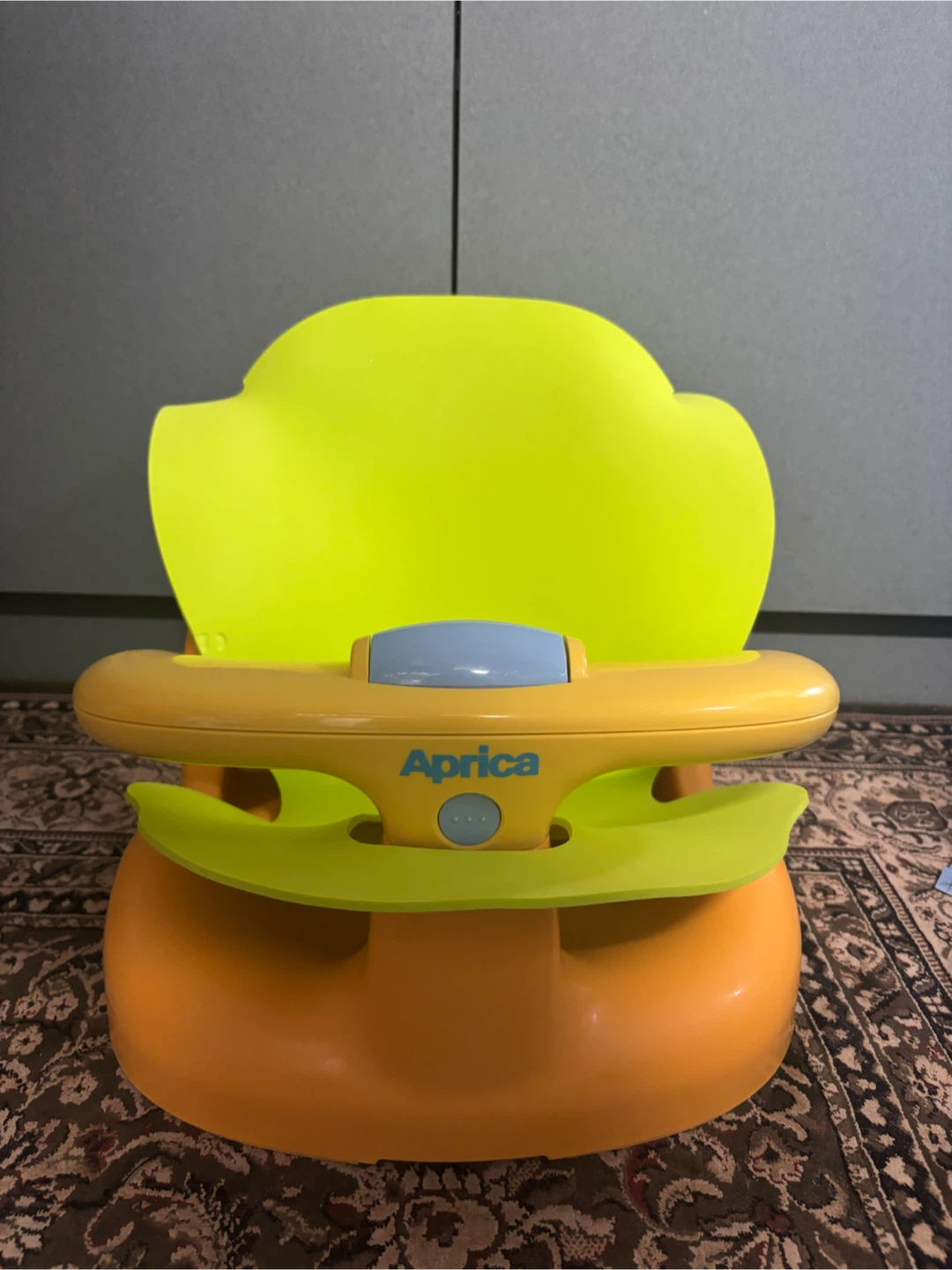 はじめてのお風呂から使えるバスチェア【アップリカ(Aprica)】