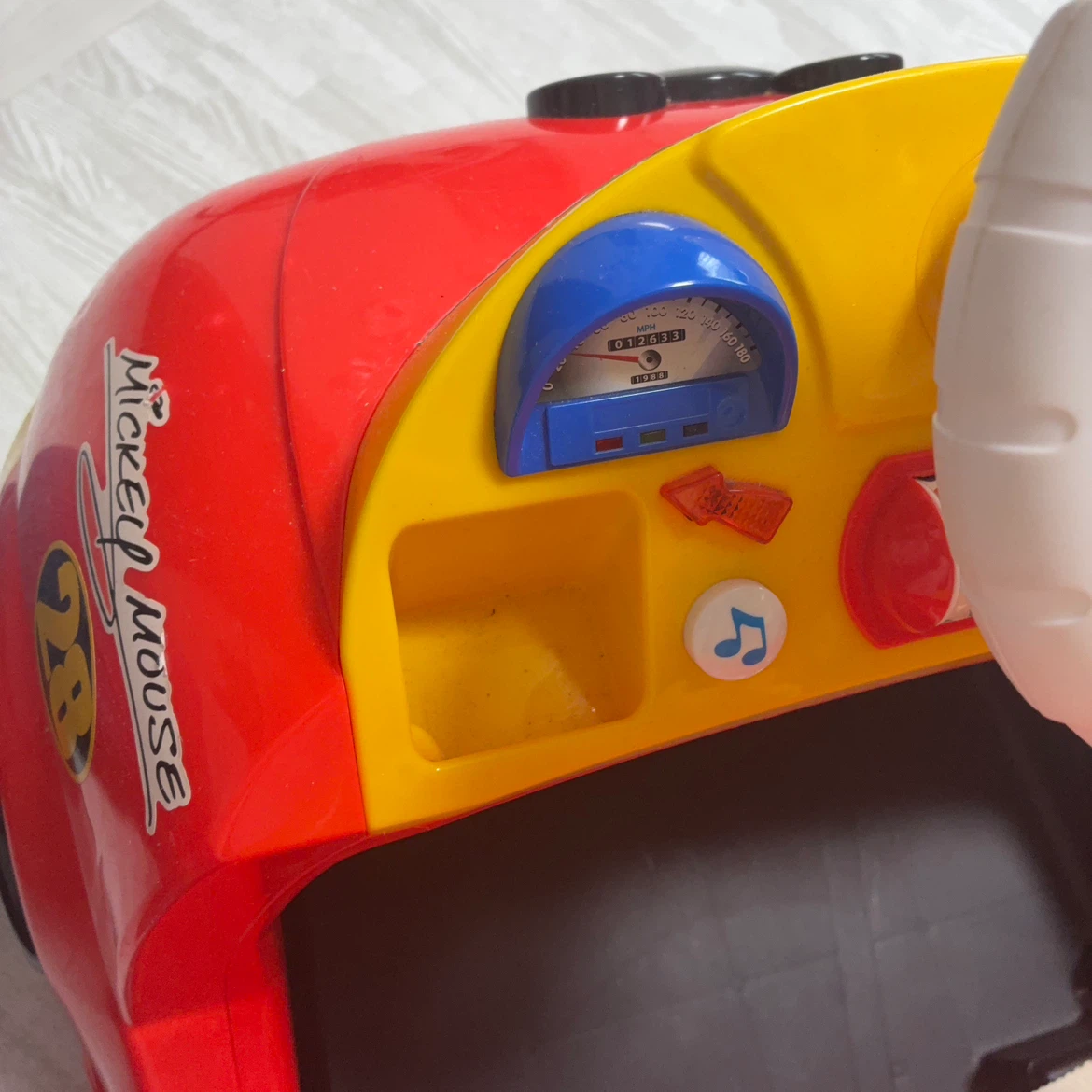 ディズニー ミッキーマウス 乗用車の写真5枚目
