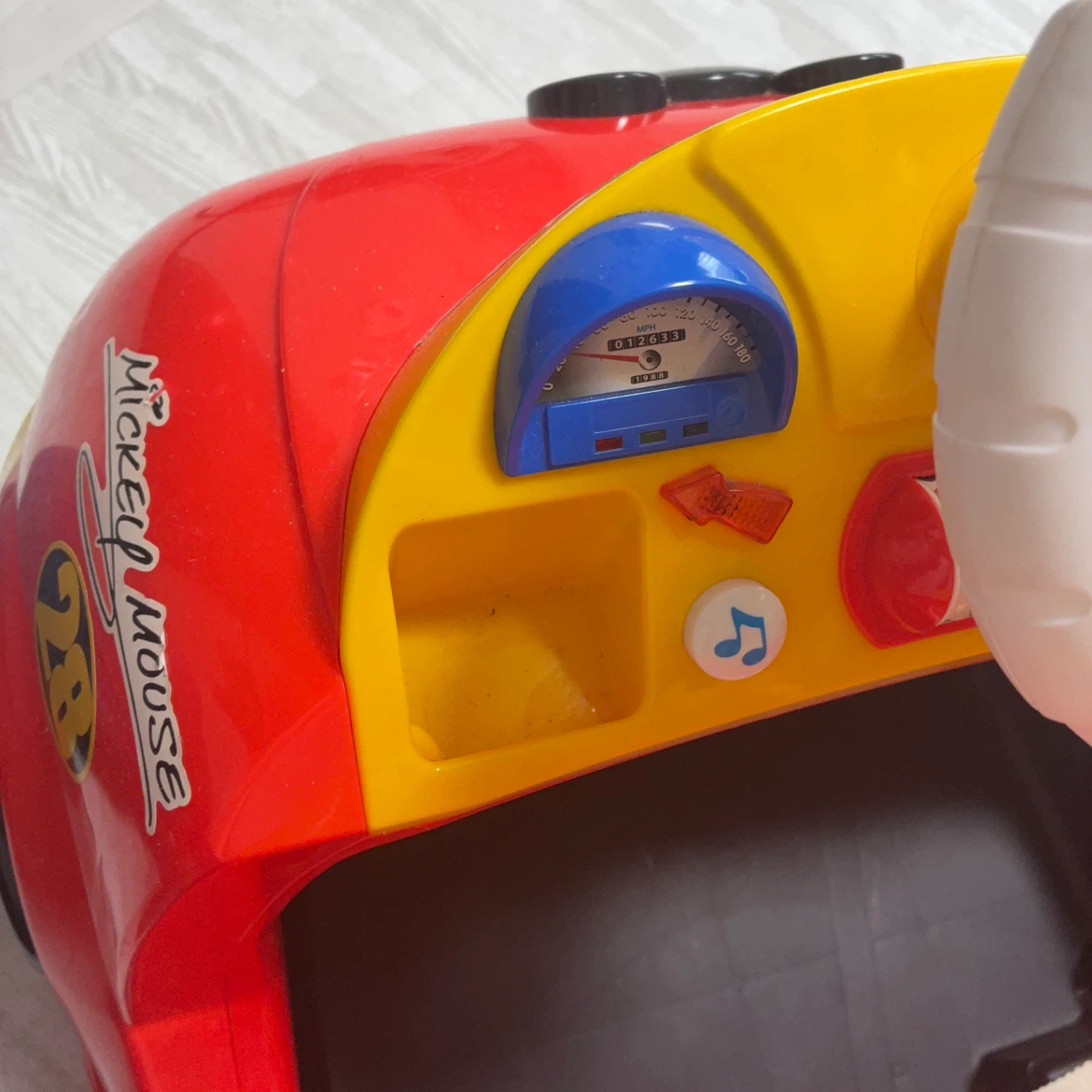 ディズニー ミッキーマウス 乗用車の写真5枚目