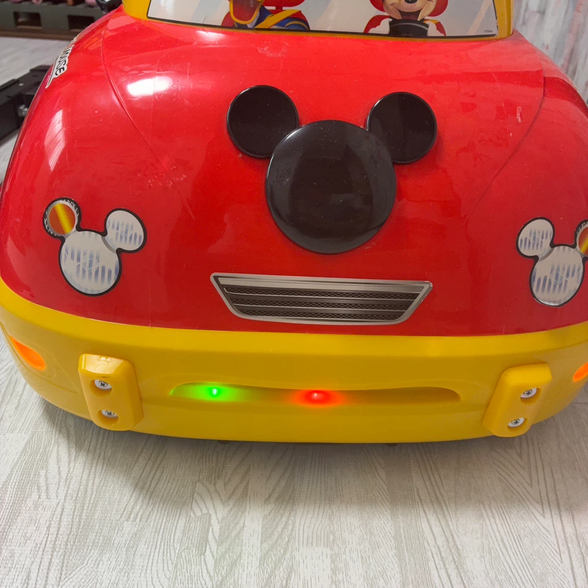 ディズニー ミッキーマウス 乗用車の写真7枚目