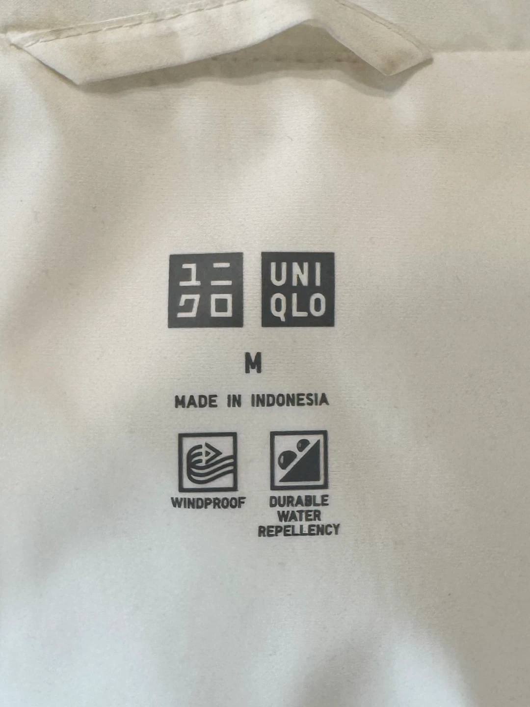 UNIQLOダウン ホワイト Mサイズの写真3枚目