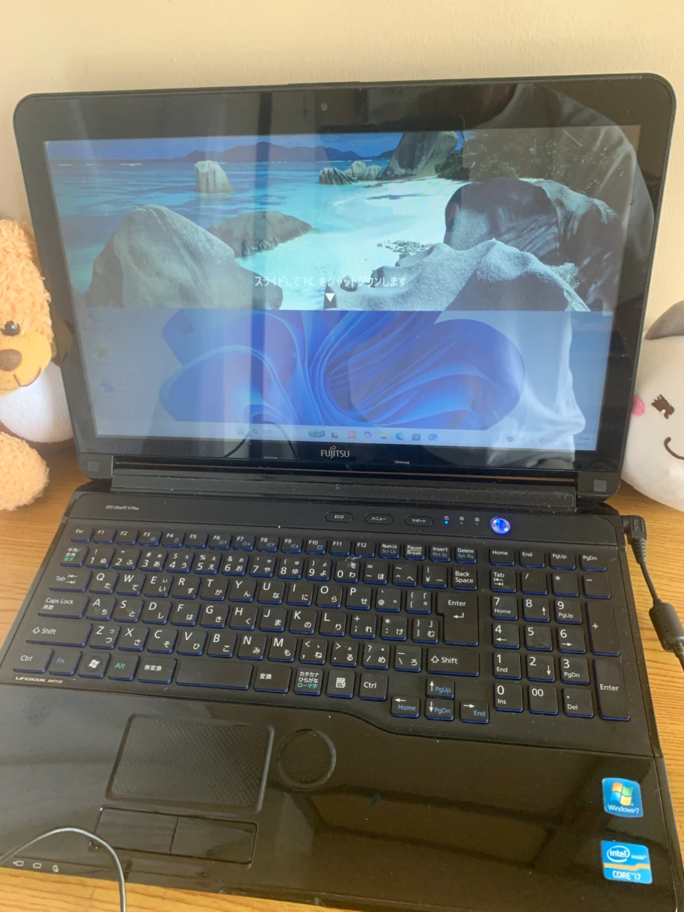 富士通 LIFEBOOK AH77/G i7の写真4枚目