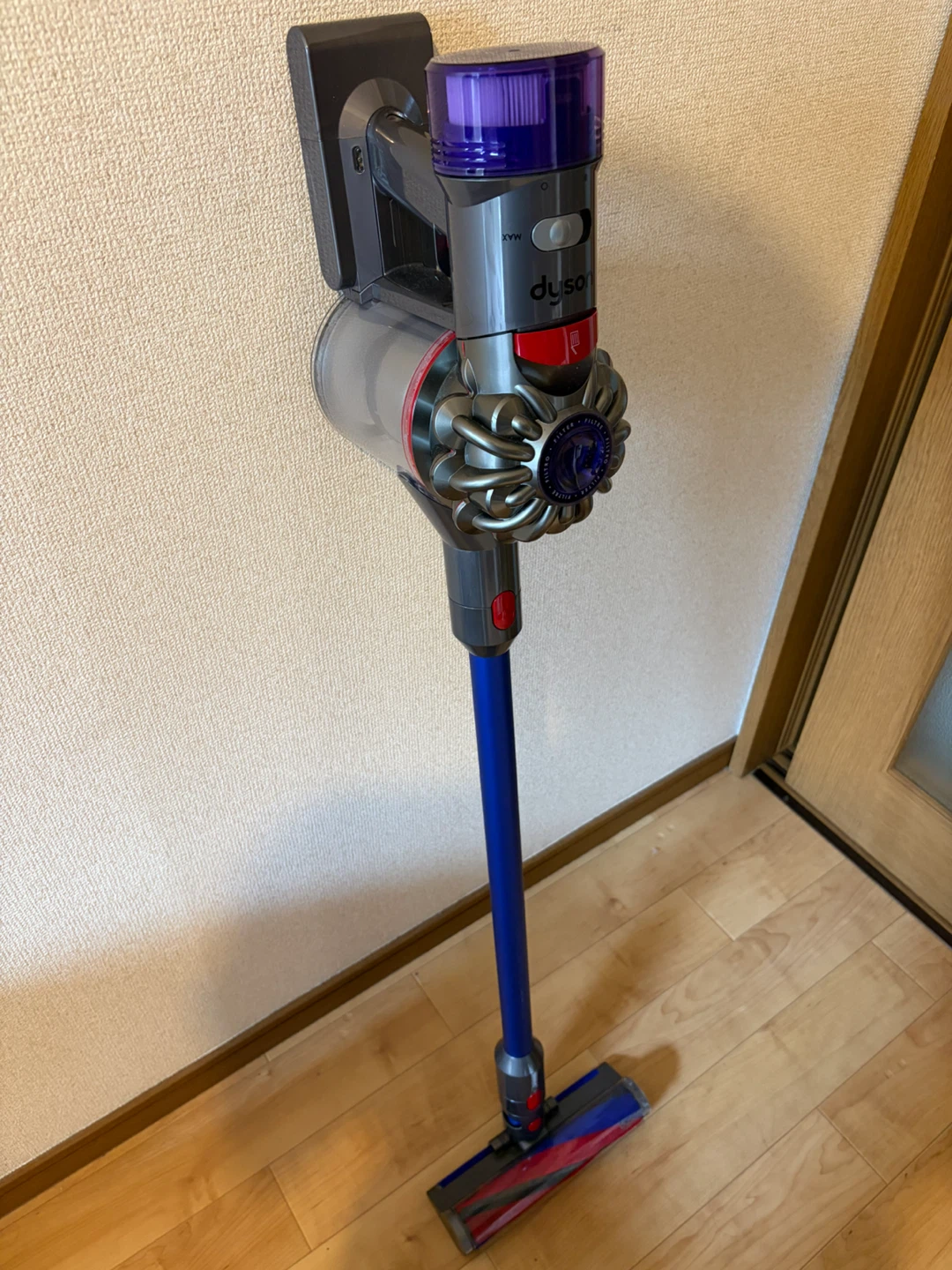 ダイソン コードレス掃除機の写真2枚目