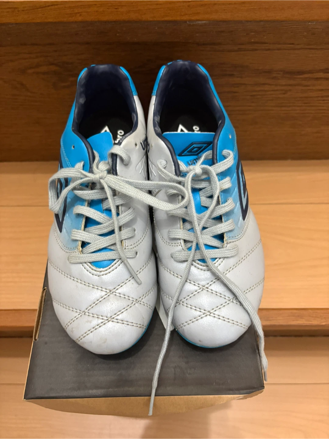 アンブロ サッカースパイク 22.5cm