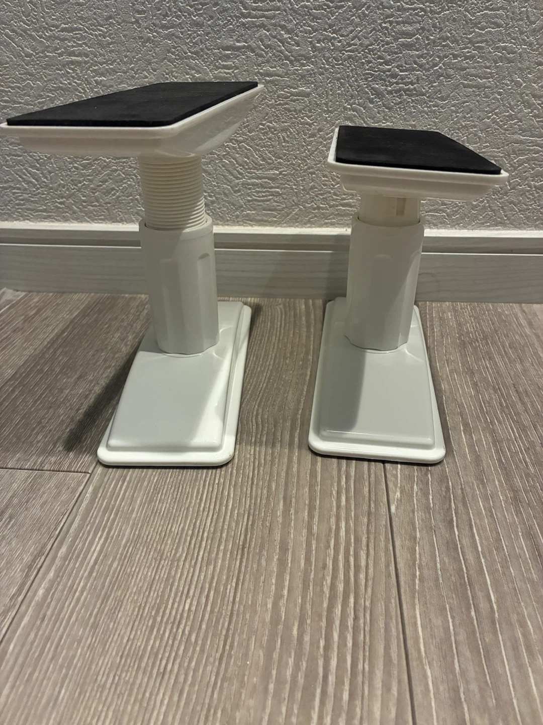 家具転倒防止突っ張り