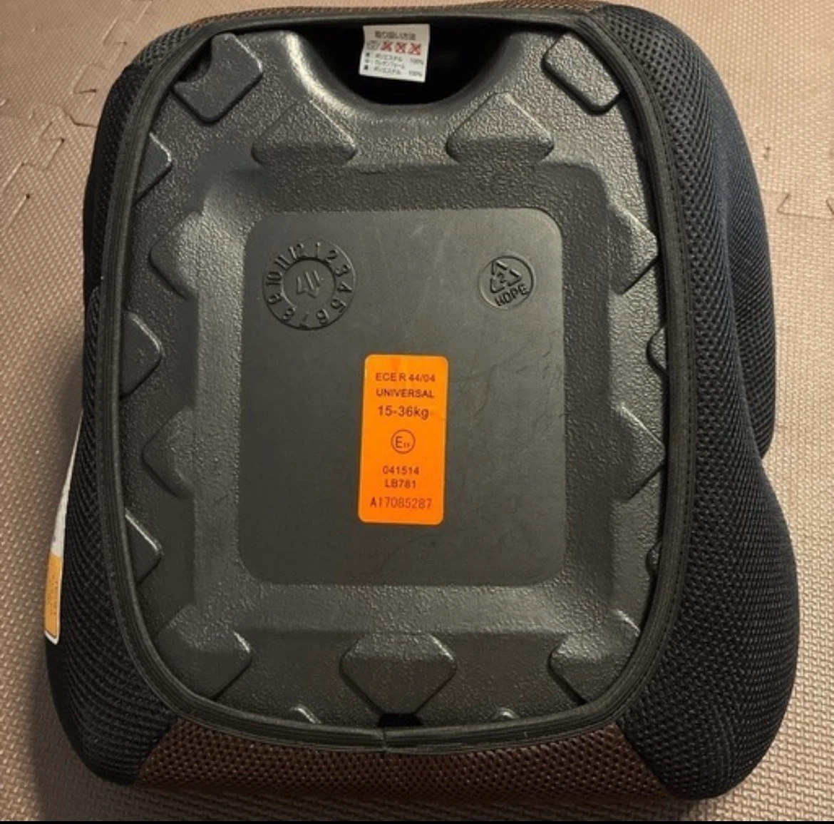 ジュニアシート ブラウン 15-36kg ECE規格の写真3枚目