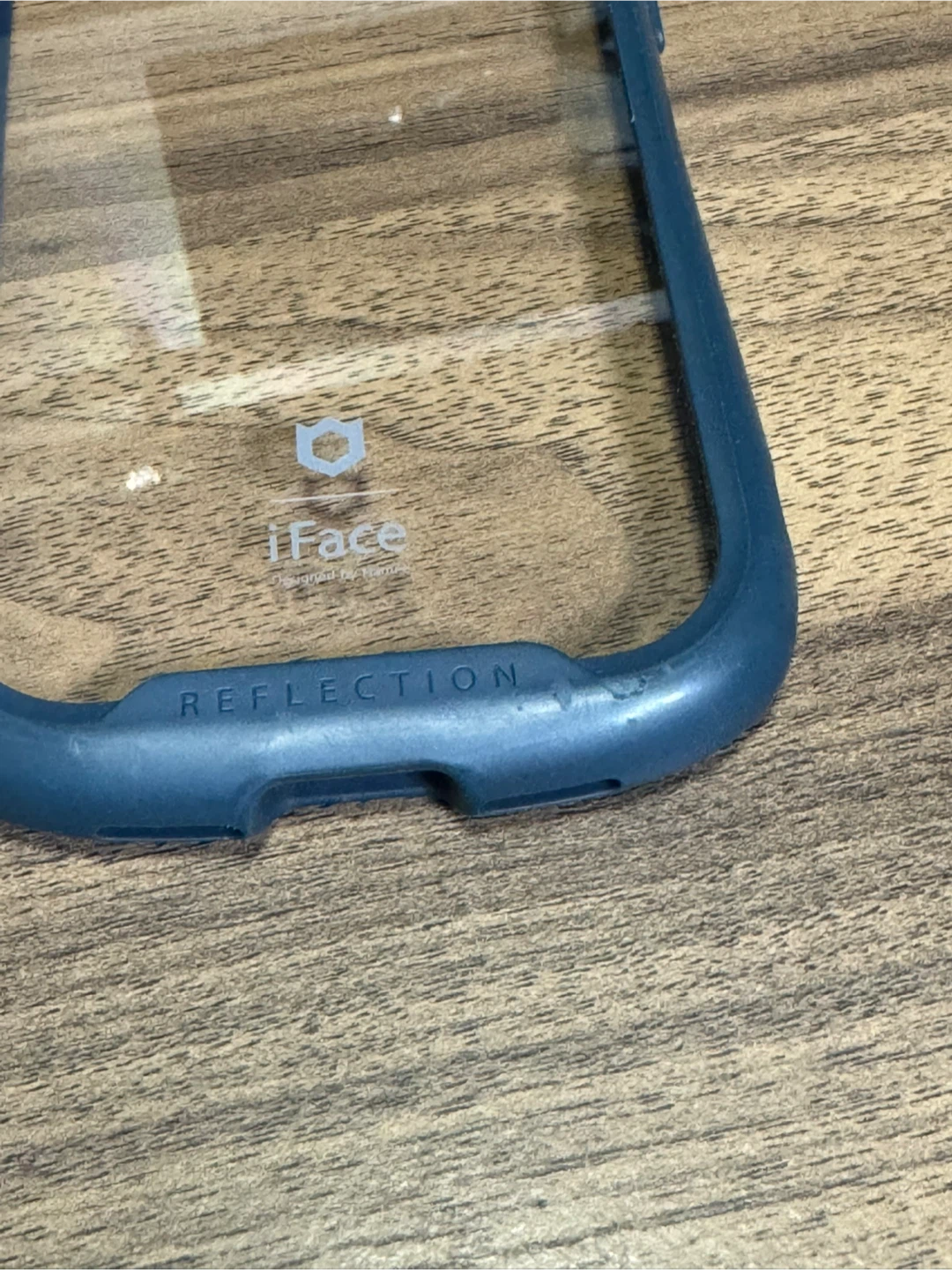 iFace Reflection iPhone15Pro クリア 強化ガラス (ネイビー)の写真6枚目