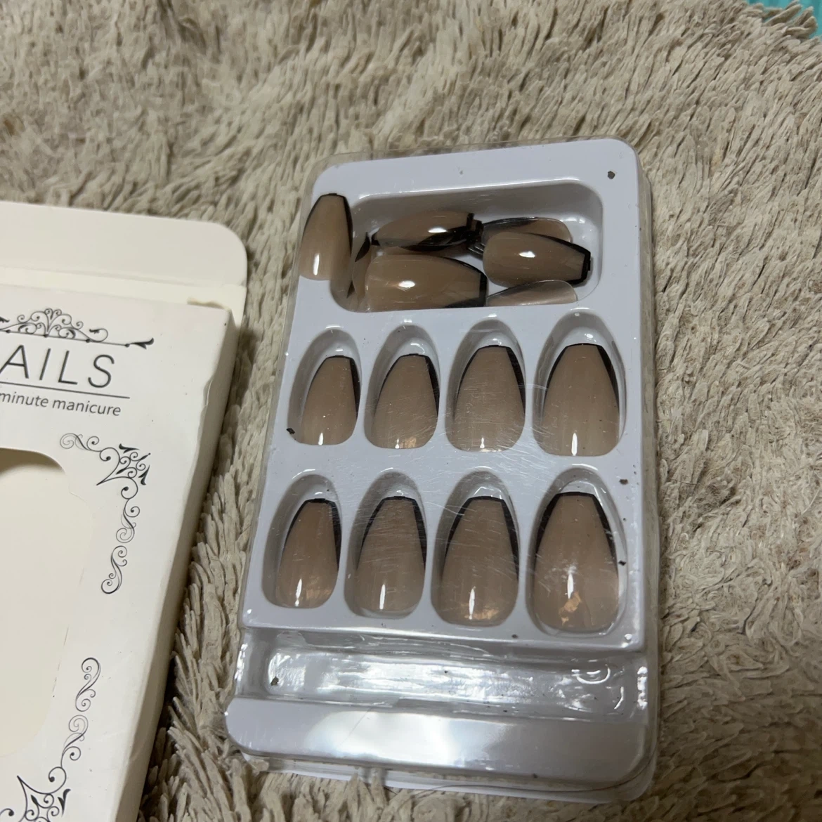 ネイルチップ フレンチデザイン ヌーディーカラーの写真2枚目