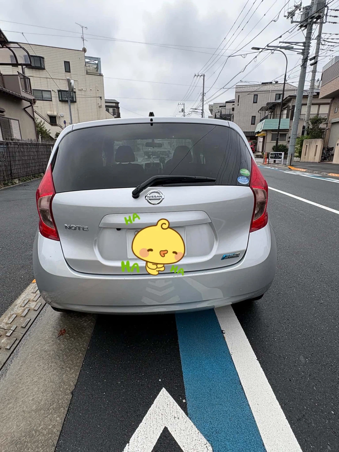 日産 ノート シルバーの写真4枚目