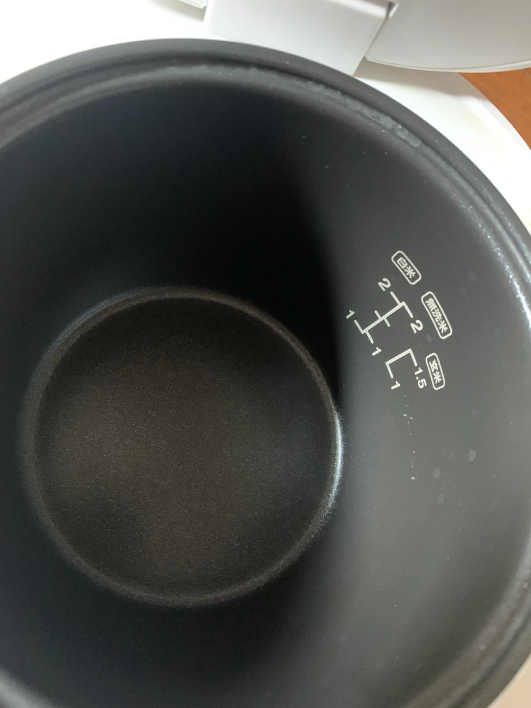 マクスゼン 炊飯器 RC-MX201 2.0合の写真2枚目