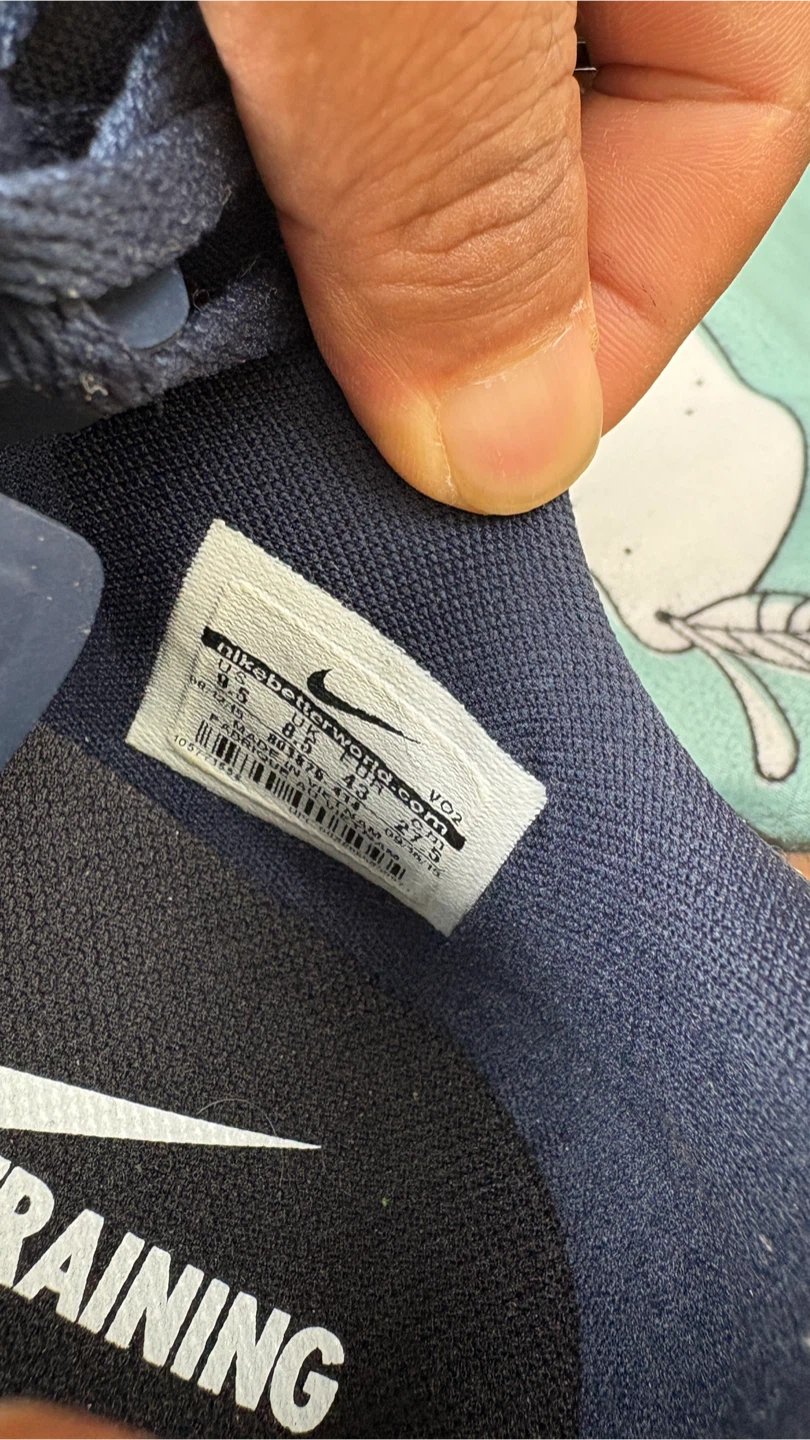 ナイキ トレーニングシューズ ネイビー 27.5cmの写真3枚目