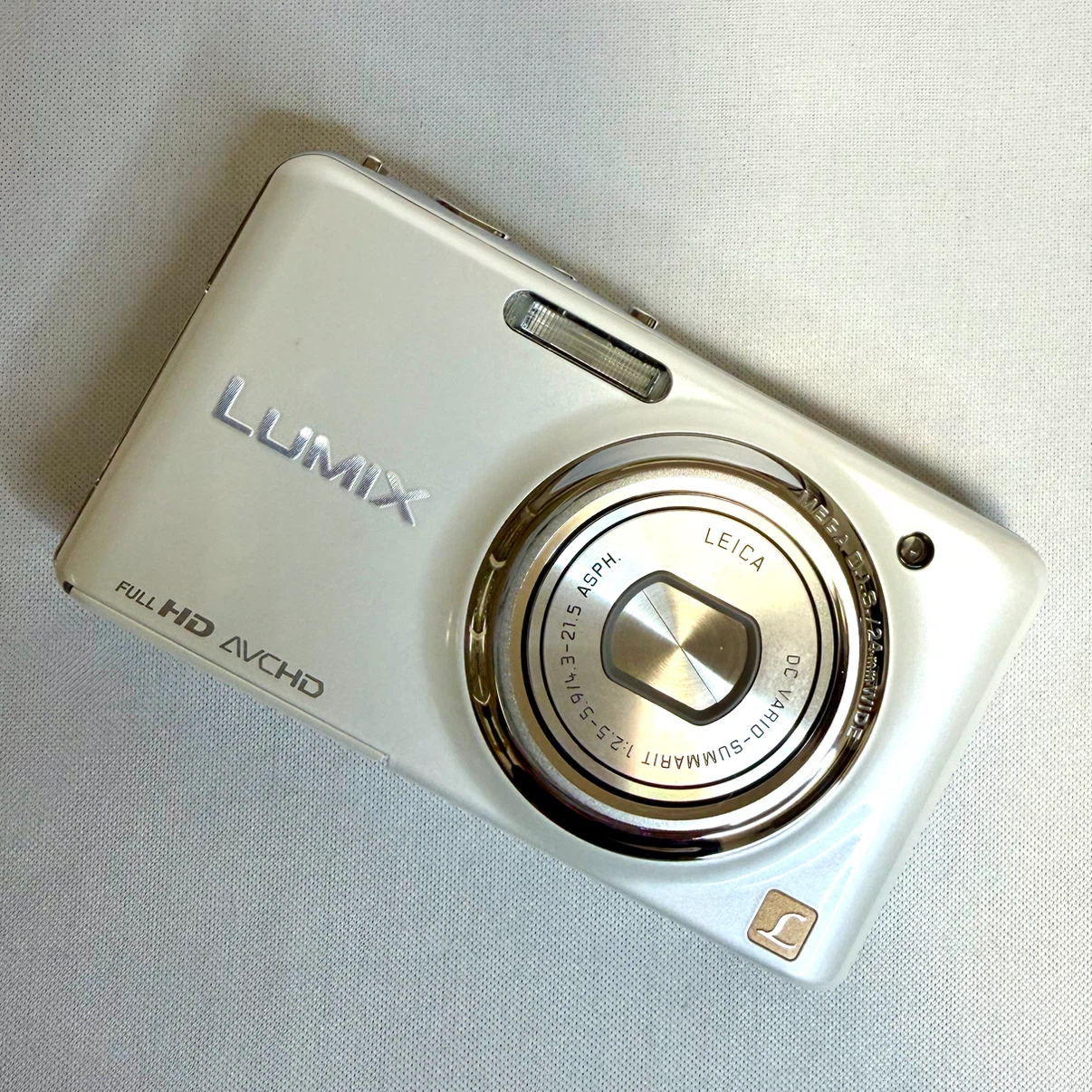 【美品】パナソニック ルミックス DMC-FX77 デジカメの写真2枚目