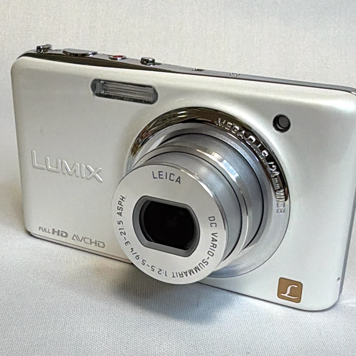【美品】パナソニック ルミックス DMC-FX77 デジカメの写真3枚目