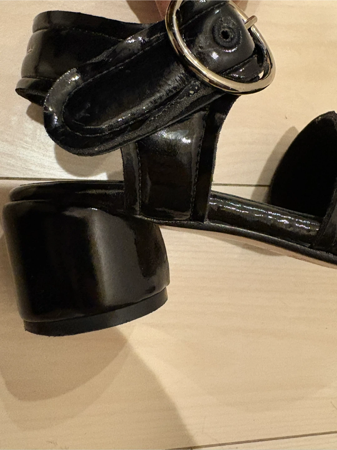 MM6 Maison Margiela サンダル 37.5 ブラック エナメルの写真5枚目