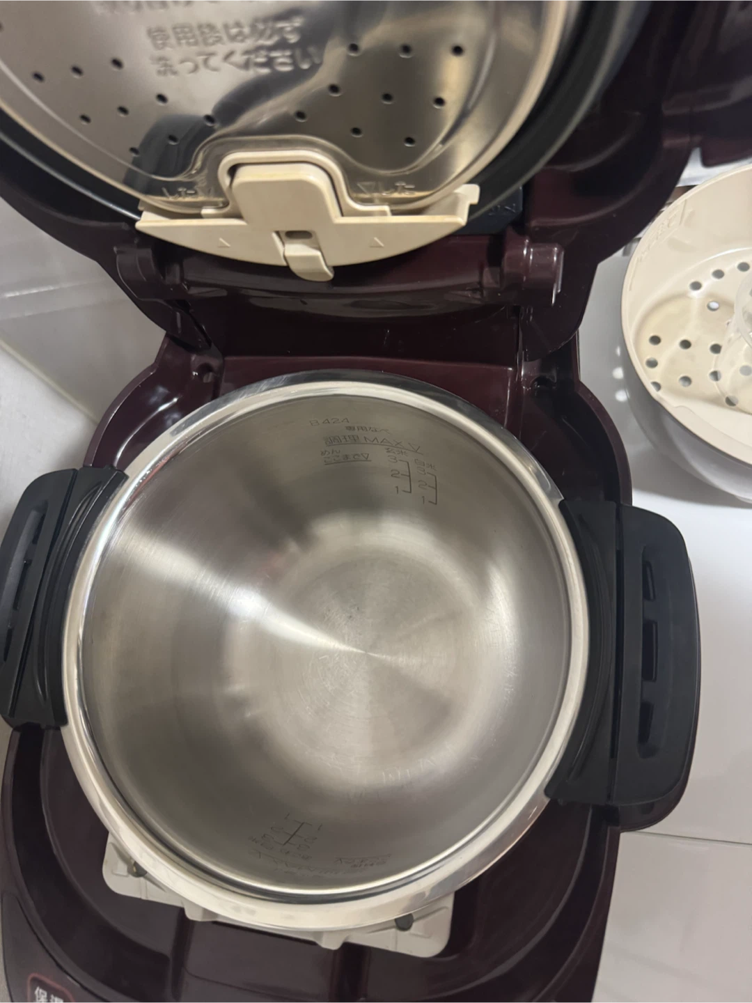 ZOJIRUSHI   EL-MB30-VD 象印 圧力IHなべの写真3枚目