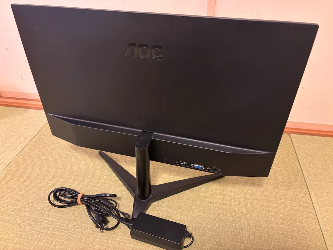 美品　AOC 23.8インチ モニター 24B1XHの写真4枚目