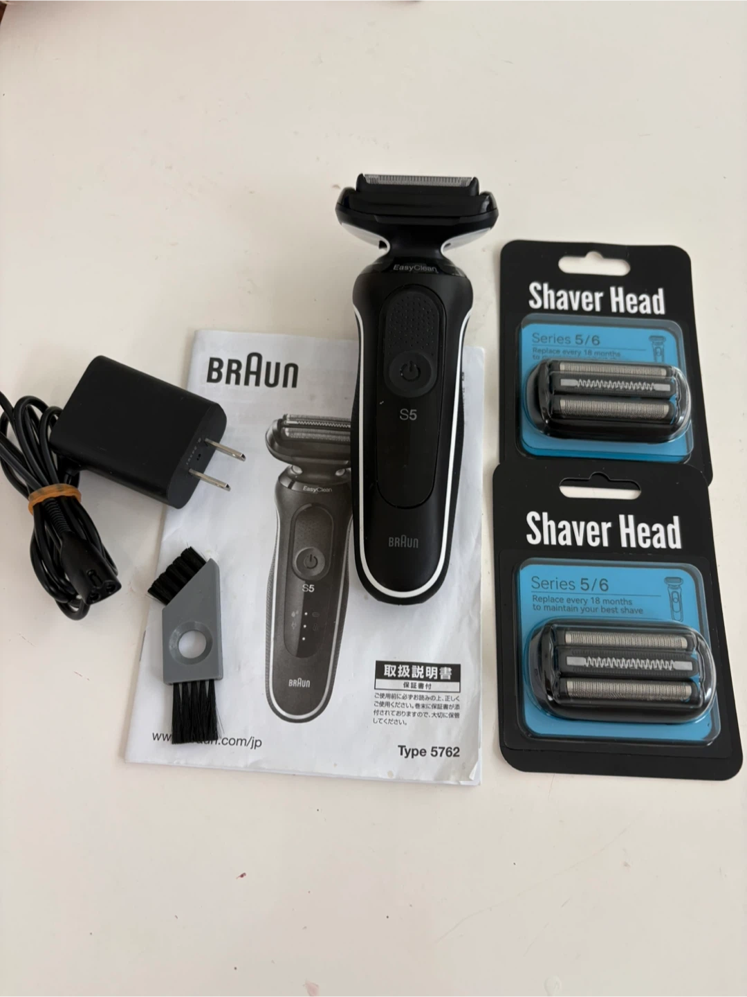 BRAUNシェーバー　新品互換品替刃2個付き