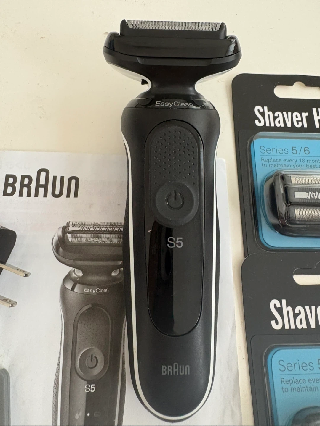 BRAUNシェーバー　新品互換品替刃2個付きの写真2枚目