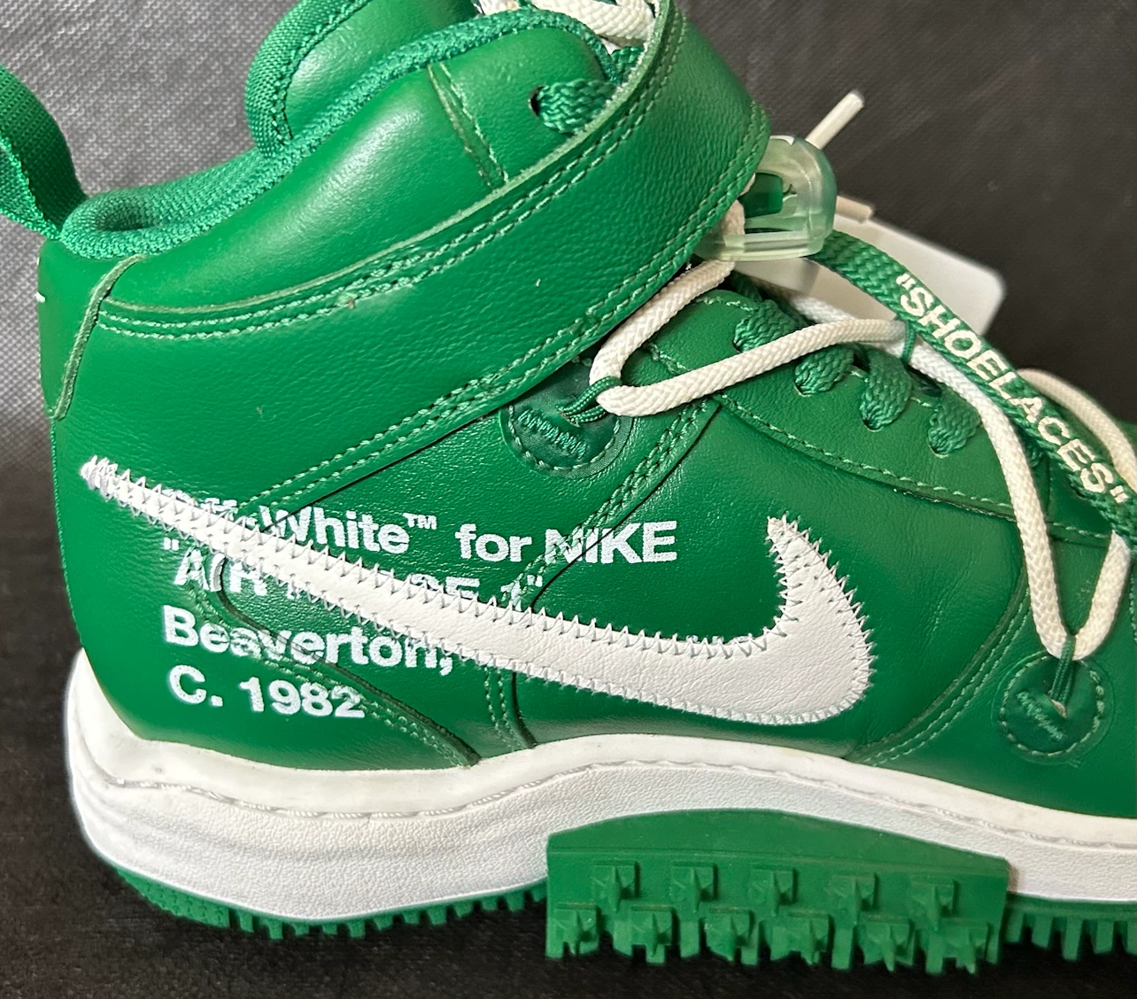 Off-White×Nike AirForce1スニーカー27.5cm(グリーン系)の写真4枚目