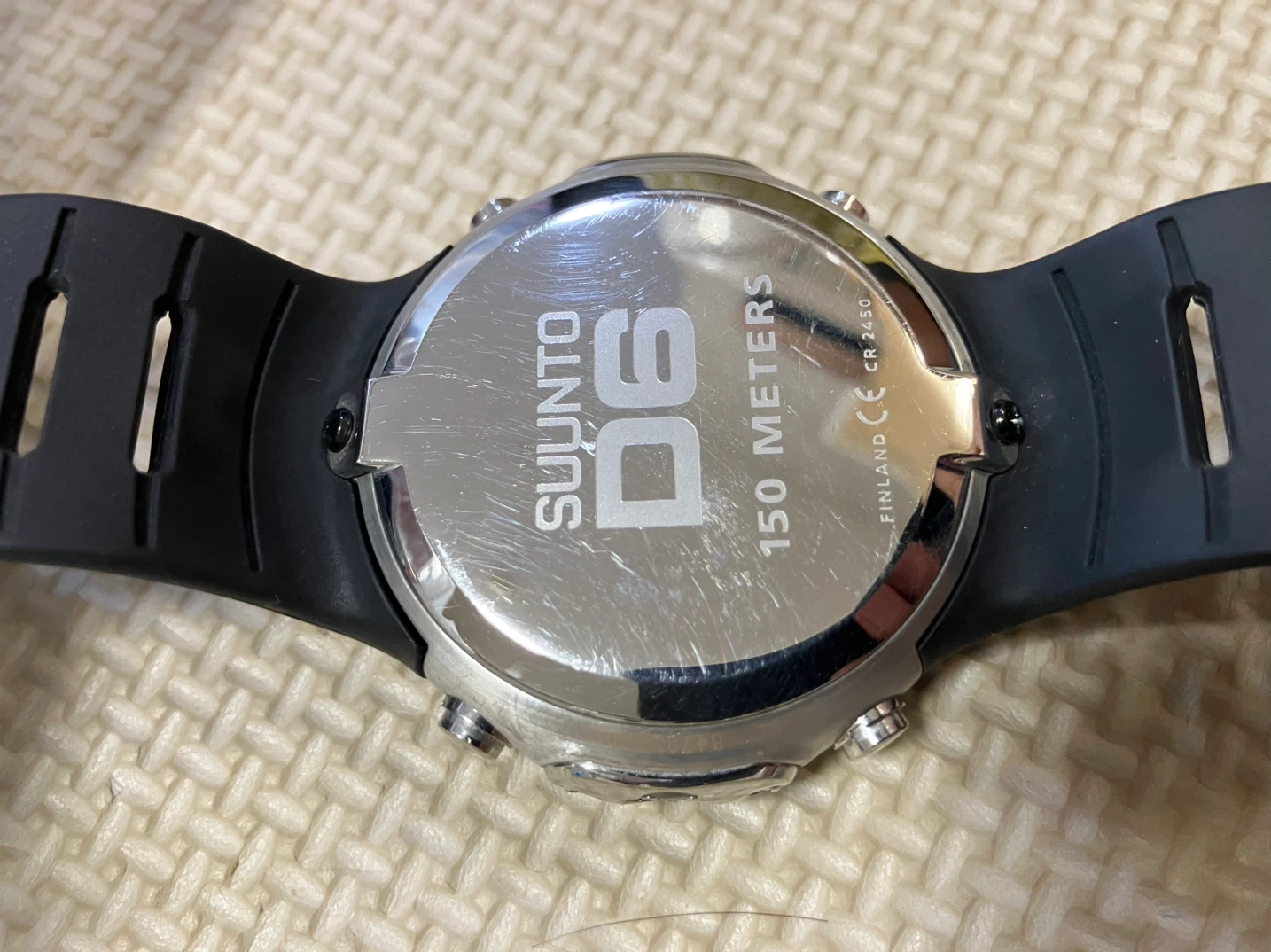 スント D6 ダイブコンピューター (ジャンク)の写真5枚目