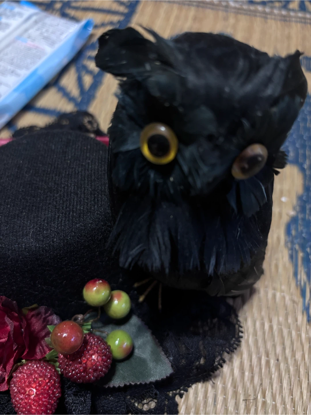 【一点物】黒いフクロウ付きミニハット 髪飾りの写真3枚目