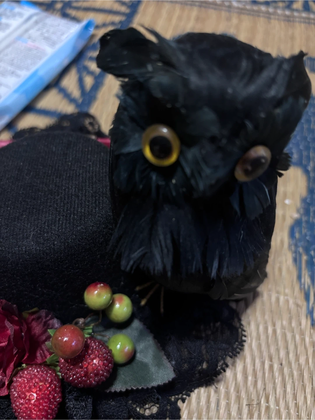 【一点物】黒いフクロウ付きミニハット 髪飾りの写真3枚目