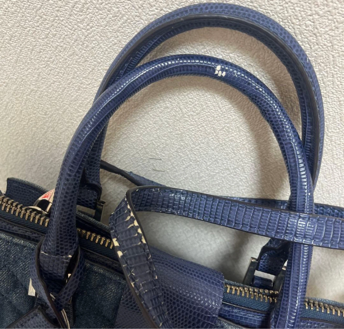 GUESS カレンボックス サッチェル デニム ショルダーバッグの写真6枚目